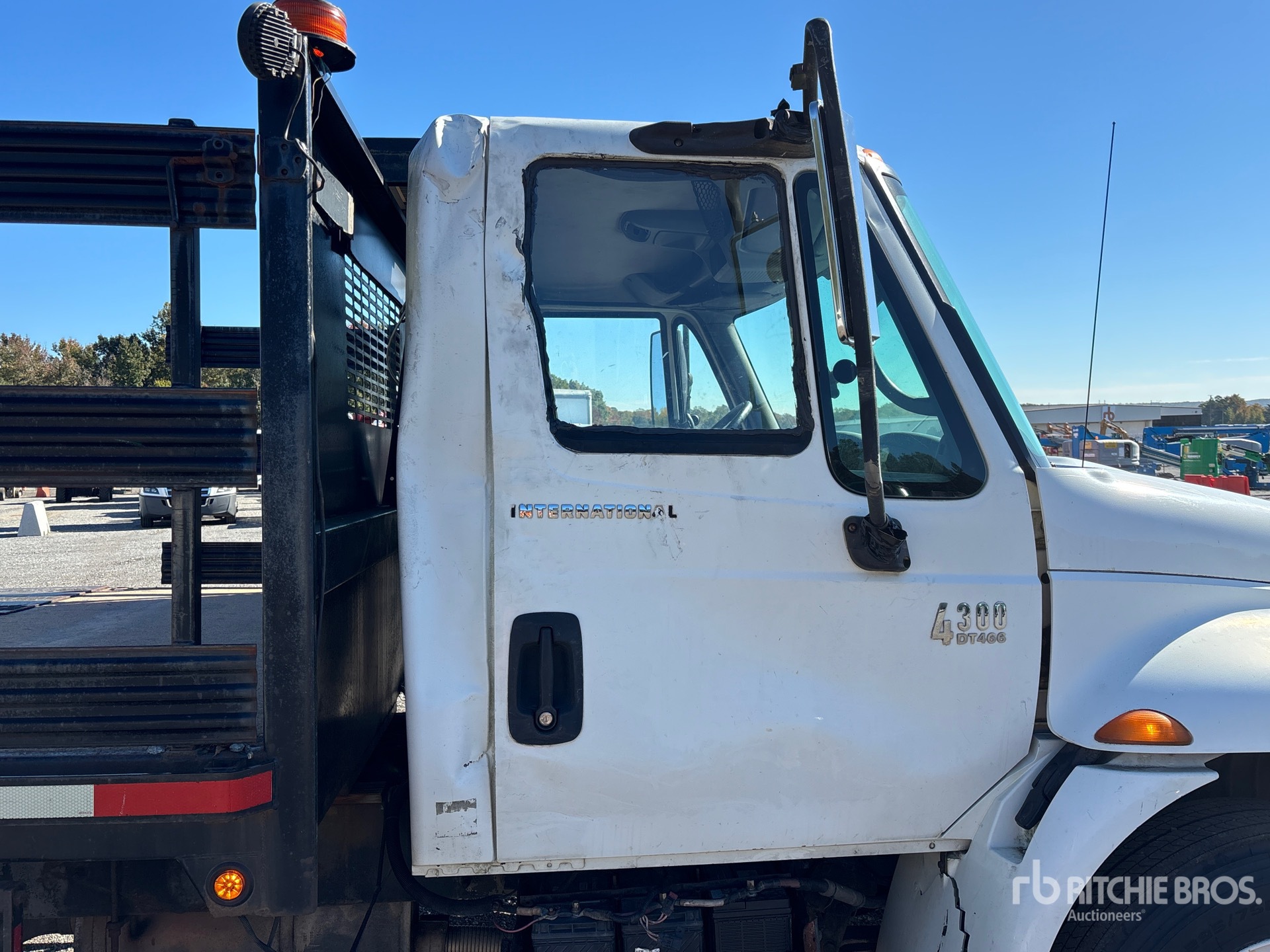 2005 International 4300