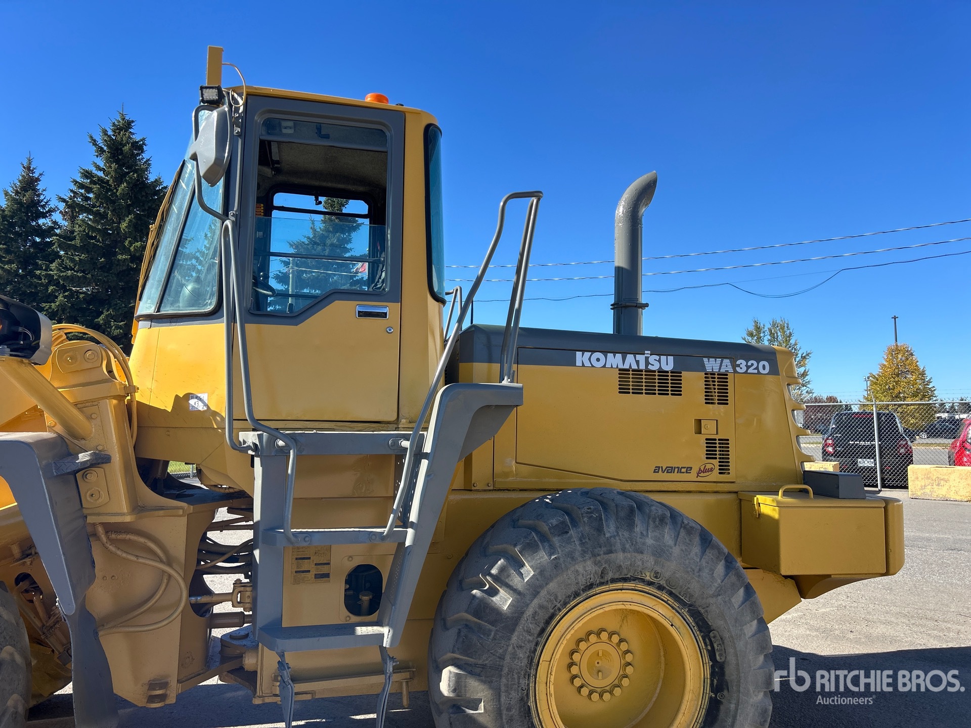1998 Komatsu WA320-3A