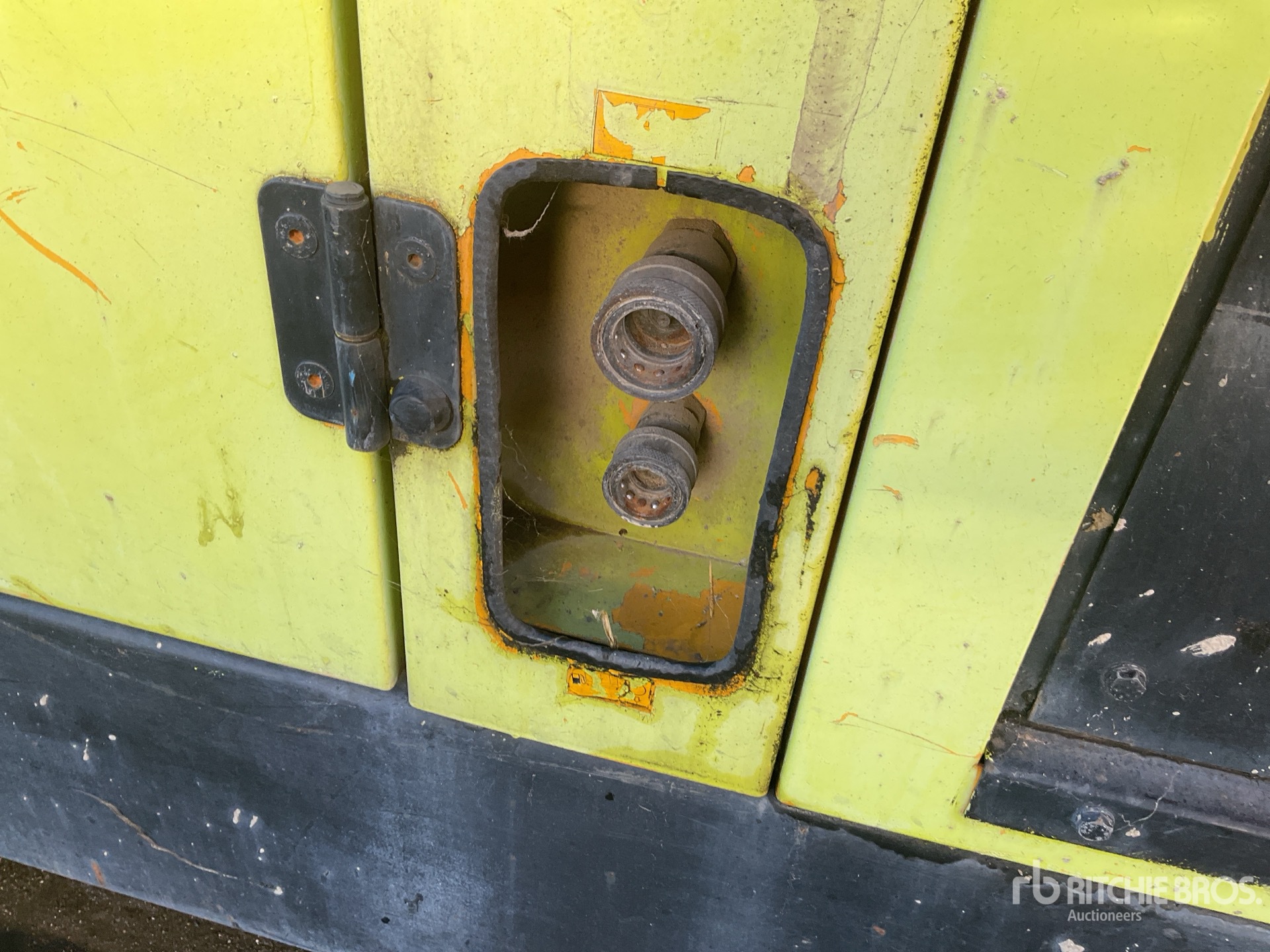 2005 Atlas Copco QAS200
