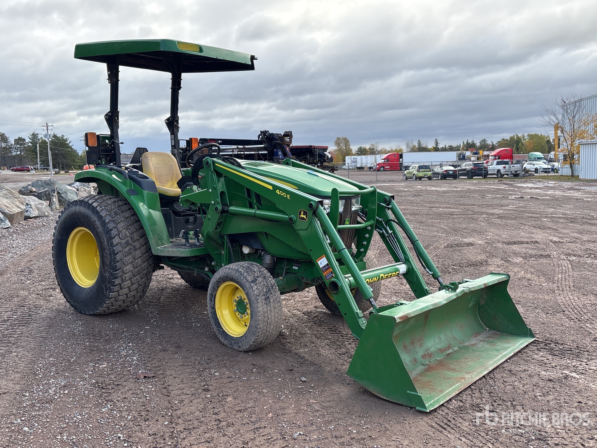 2018 John Deere 4052M
