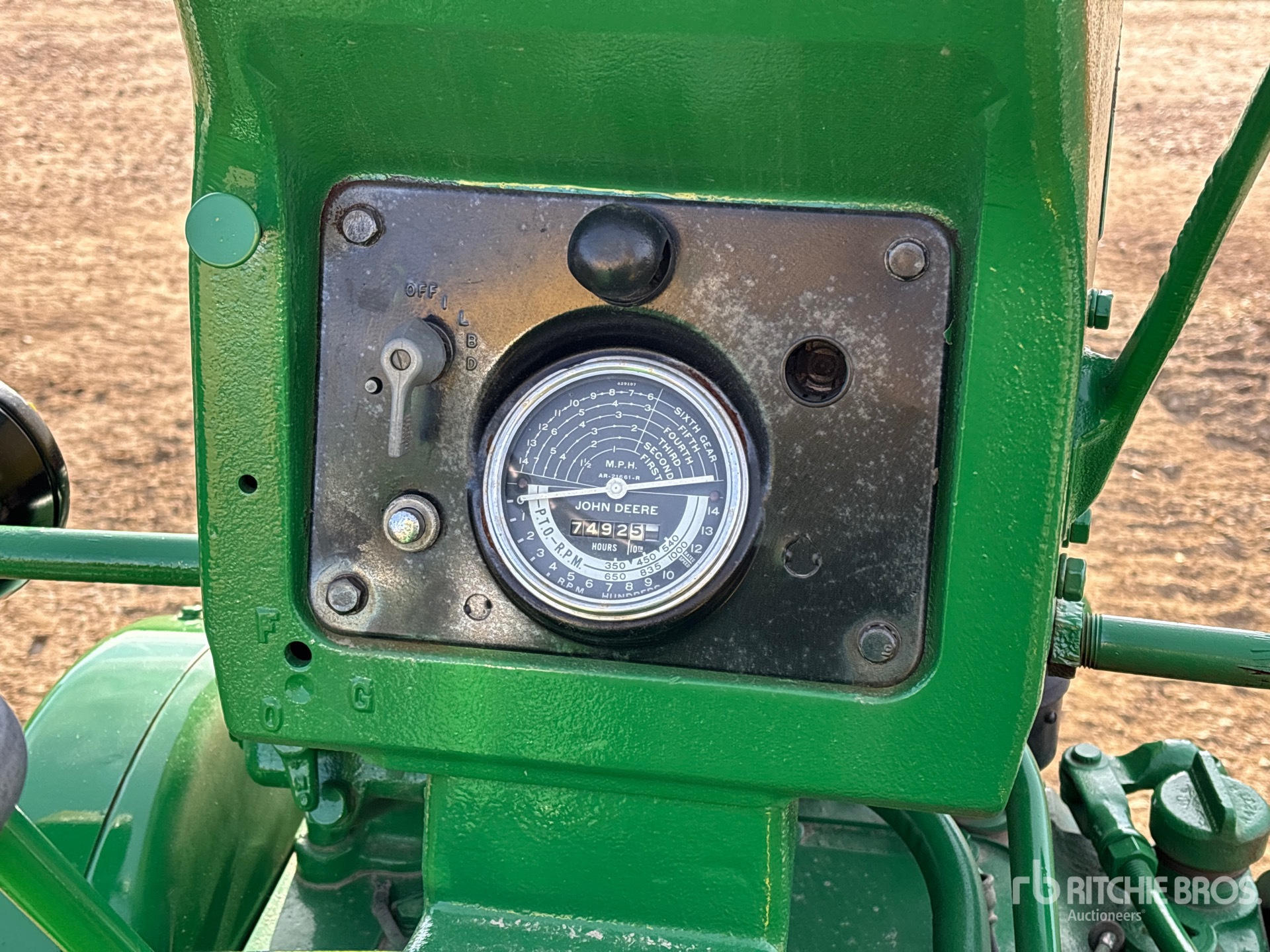 1960 John Deere 630