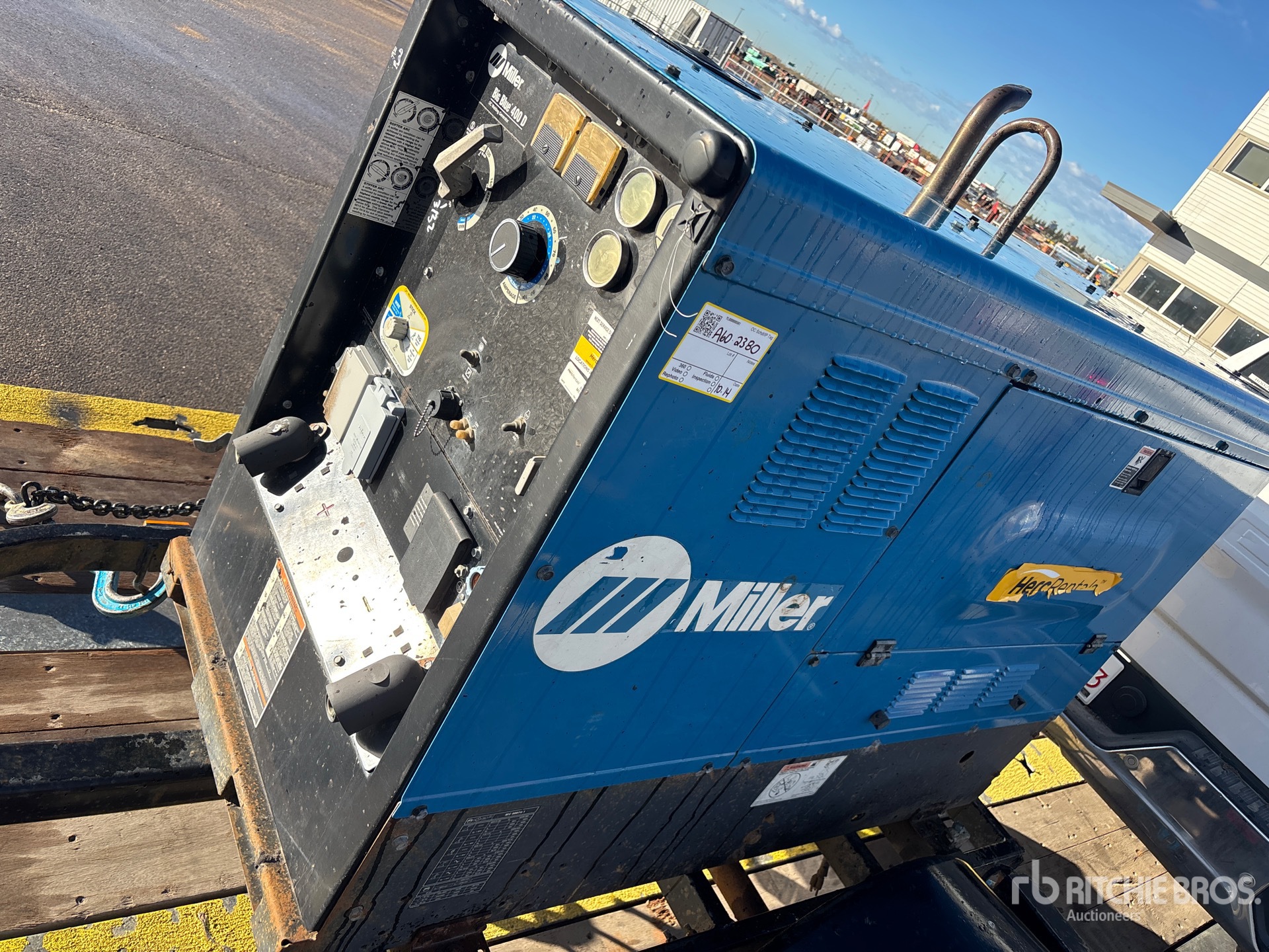 Photo of Miller BIG BLUE 400D