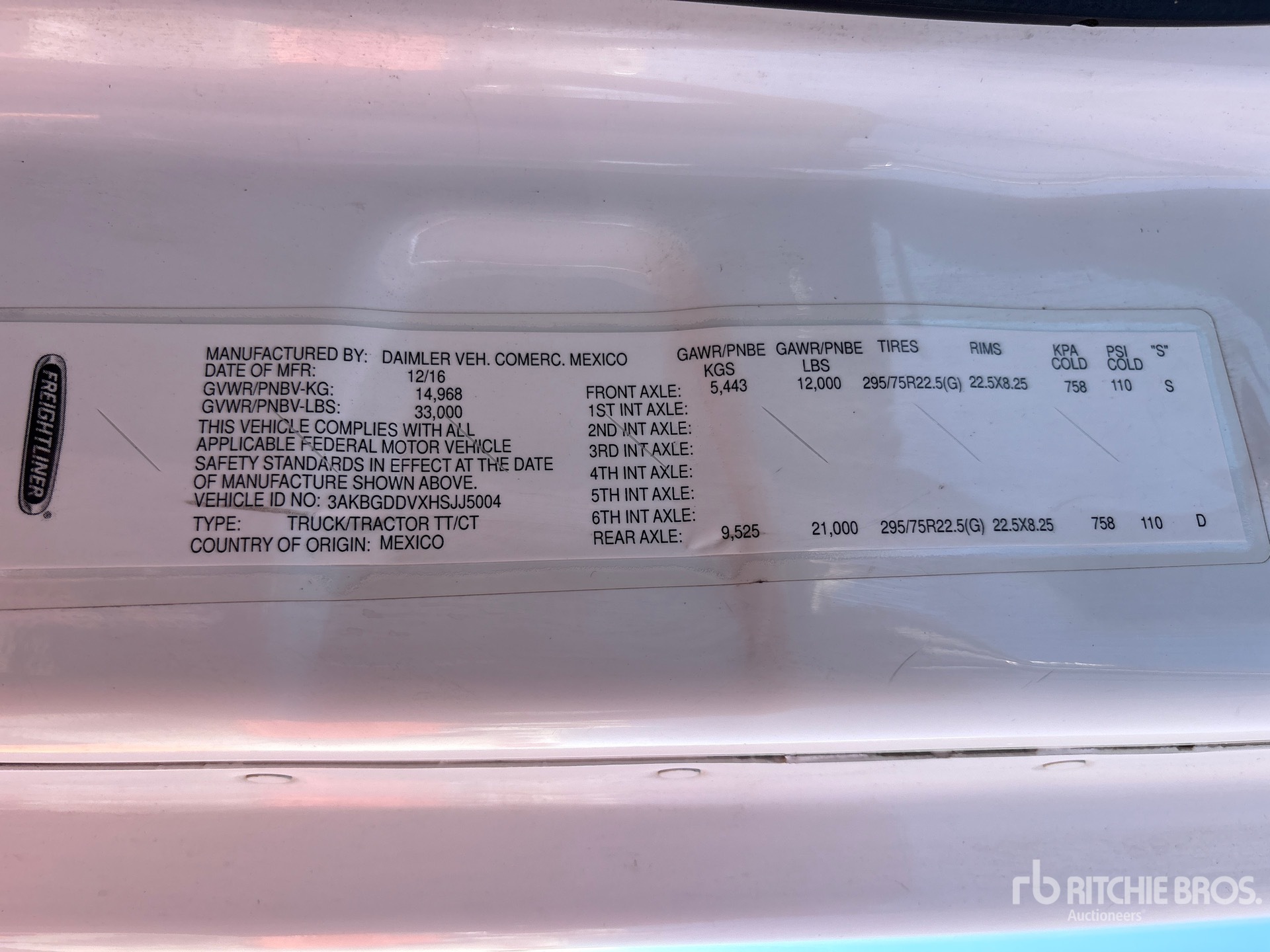 2017 Freightliner CASCADIA 125