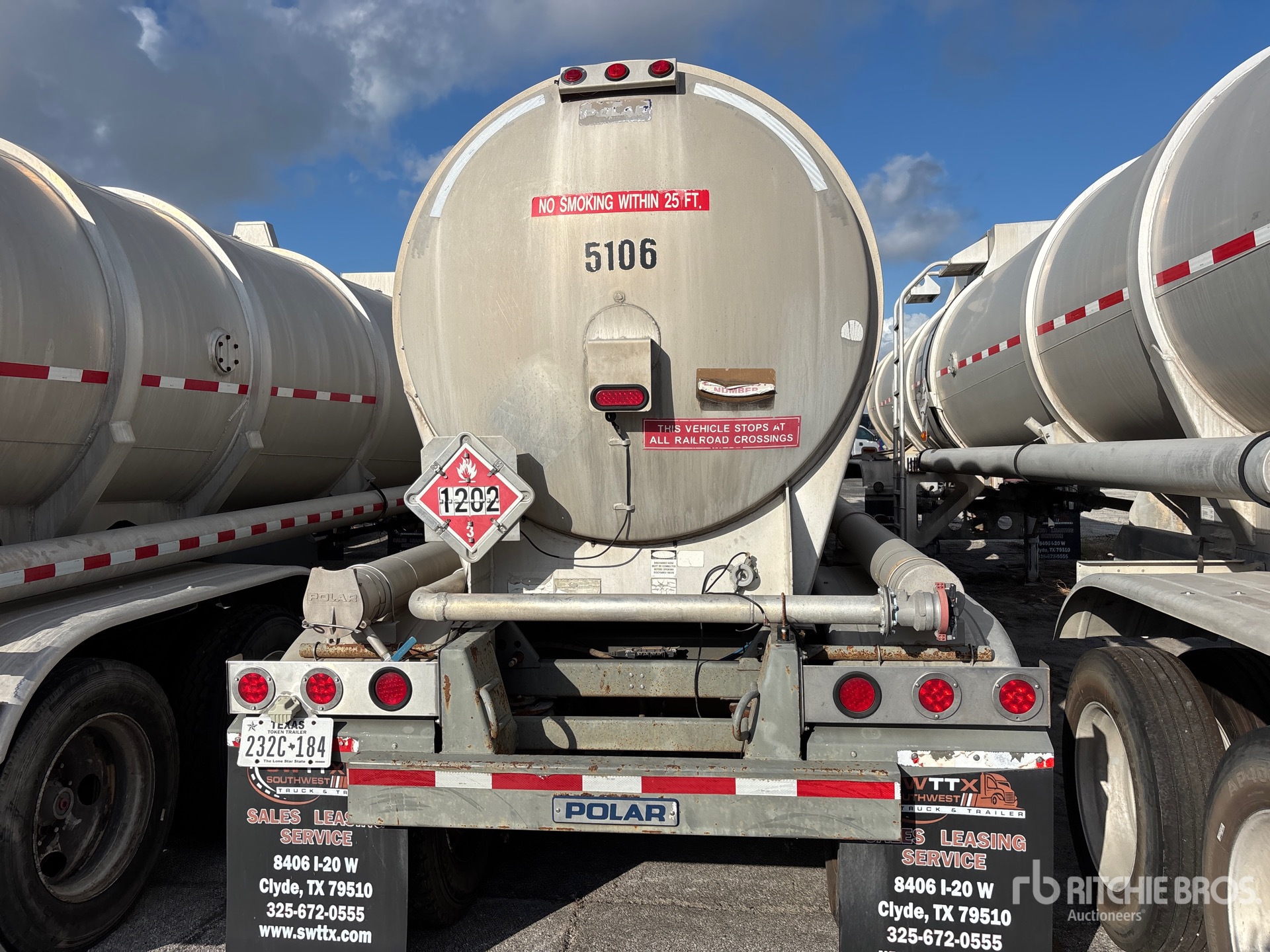 2012 Polar 8400 GAL T/A