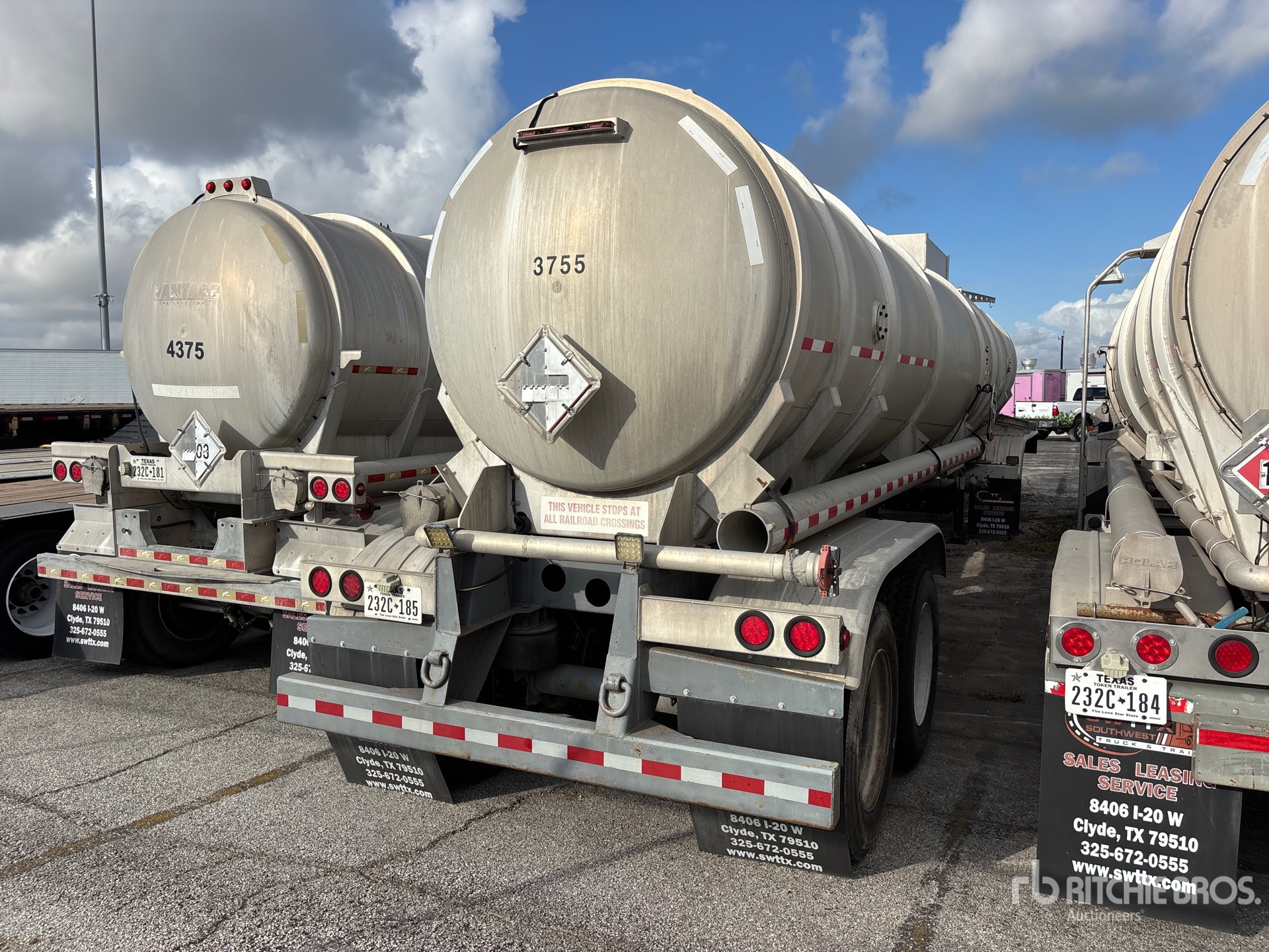 2014 Dragon 8400 GAL T/A