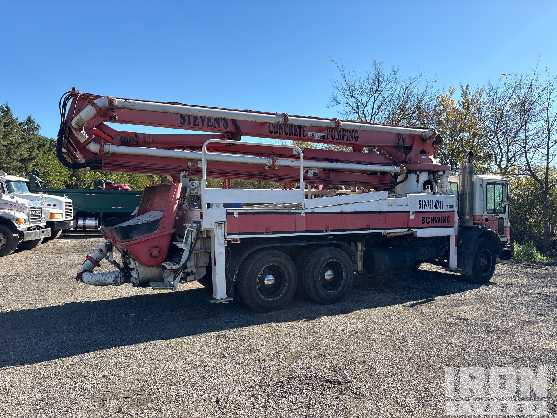 1995 Mack MR