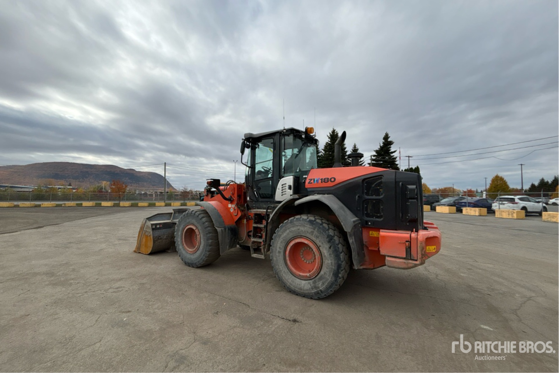 2018 Hitachi ZW180-5B