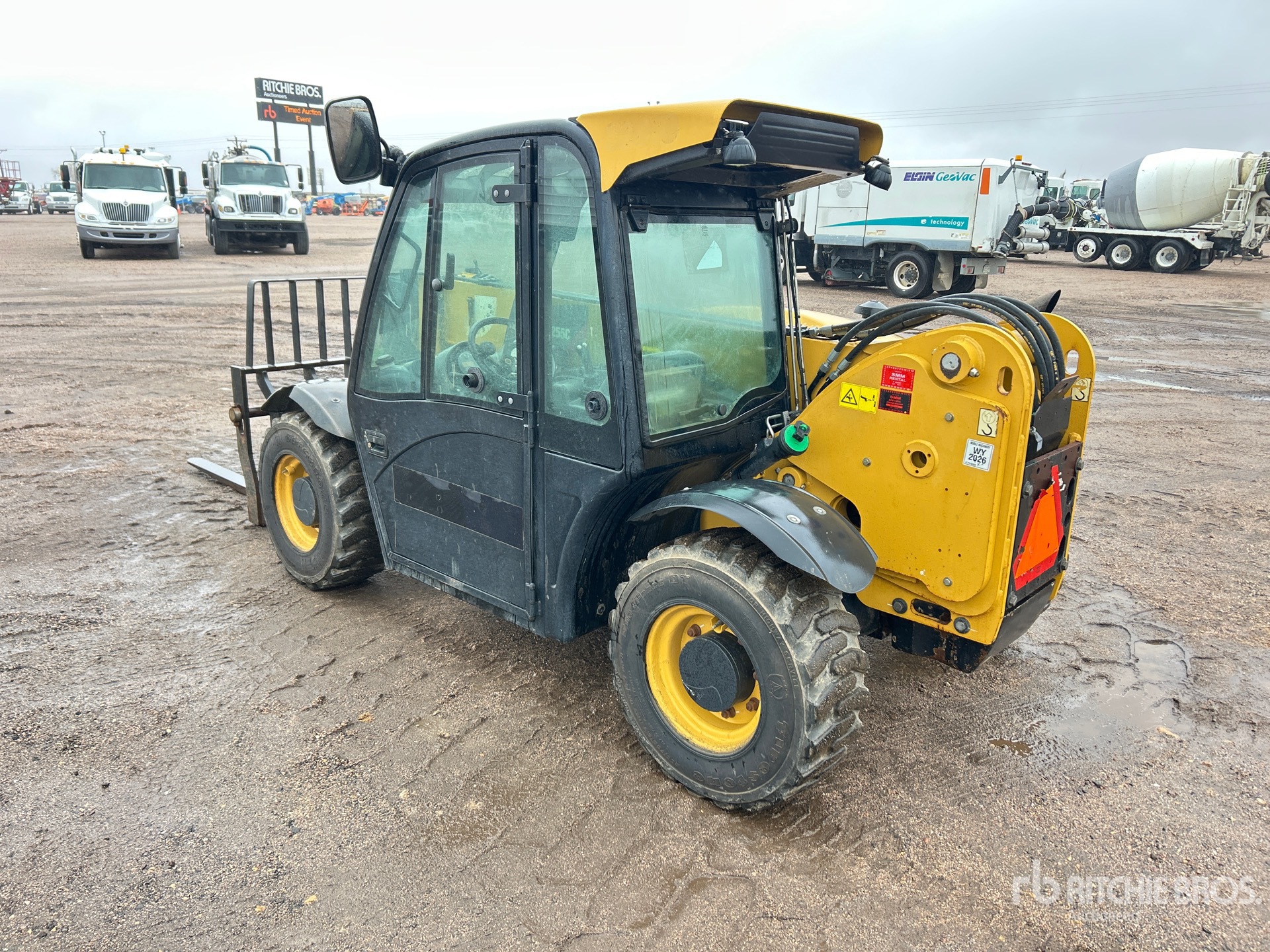 2015 Caterpillar TH255C
