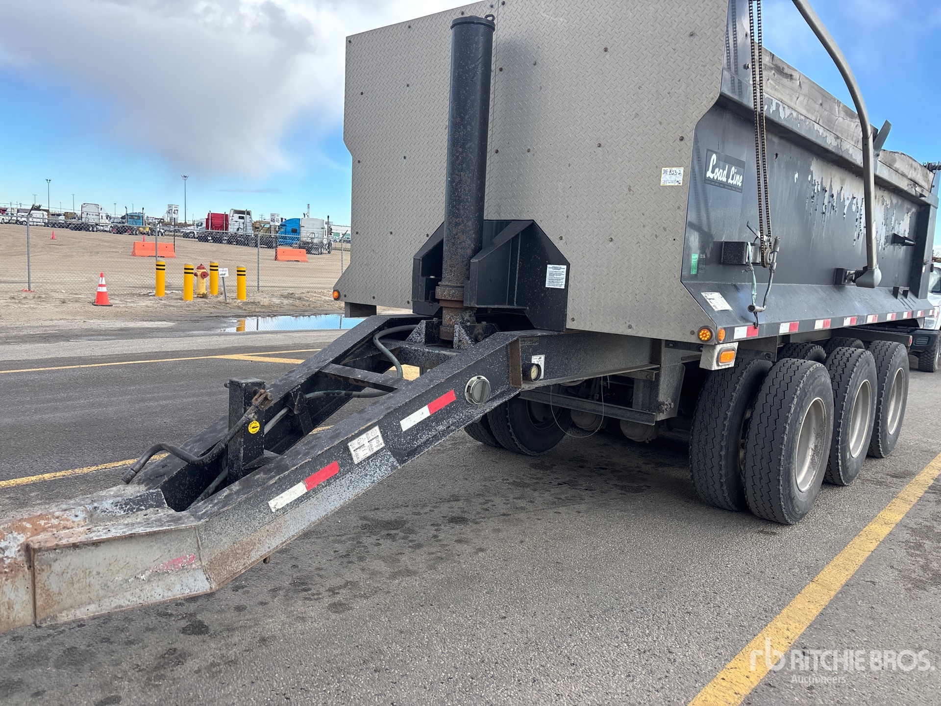 2020 Load Line 18 FT TRI/A