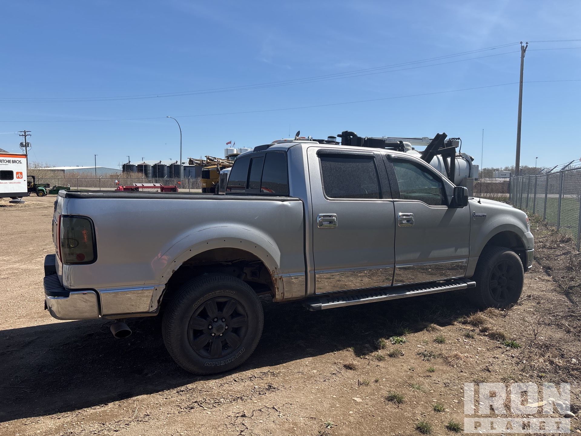 2006 Lincoln MARK LT