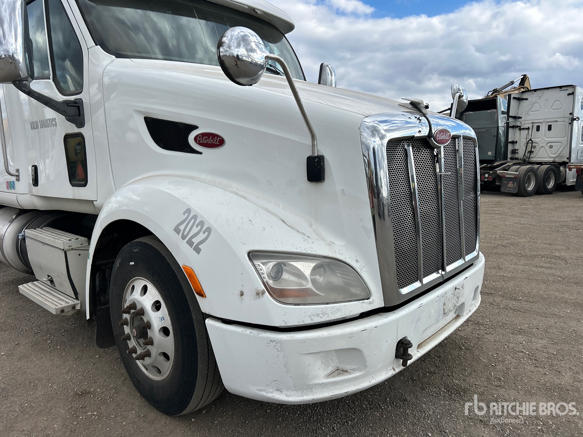 2012 Peterbilt 587