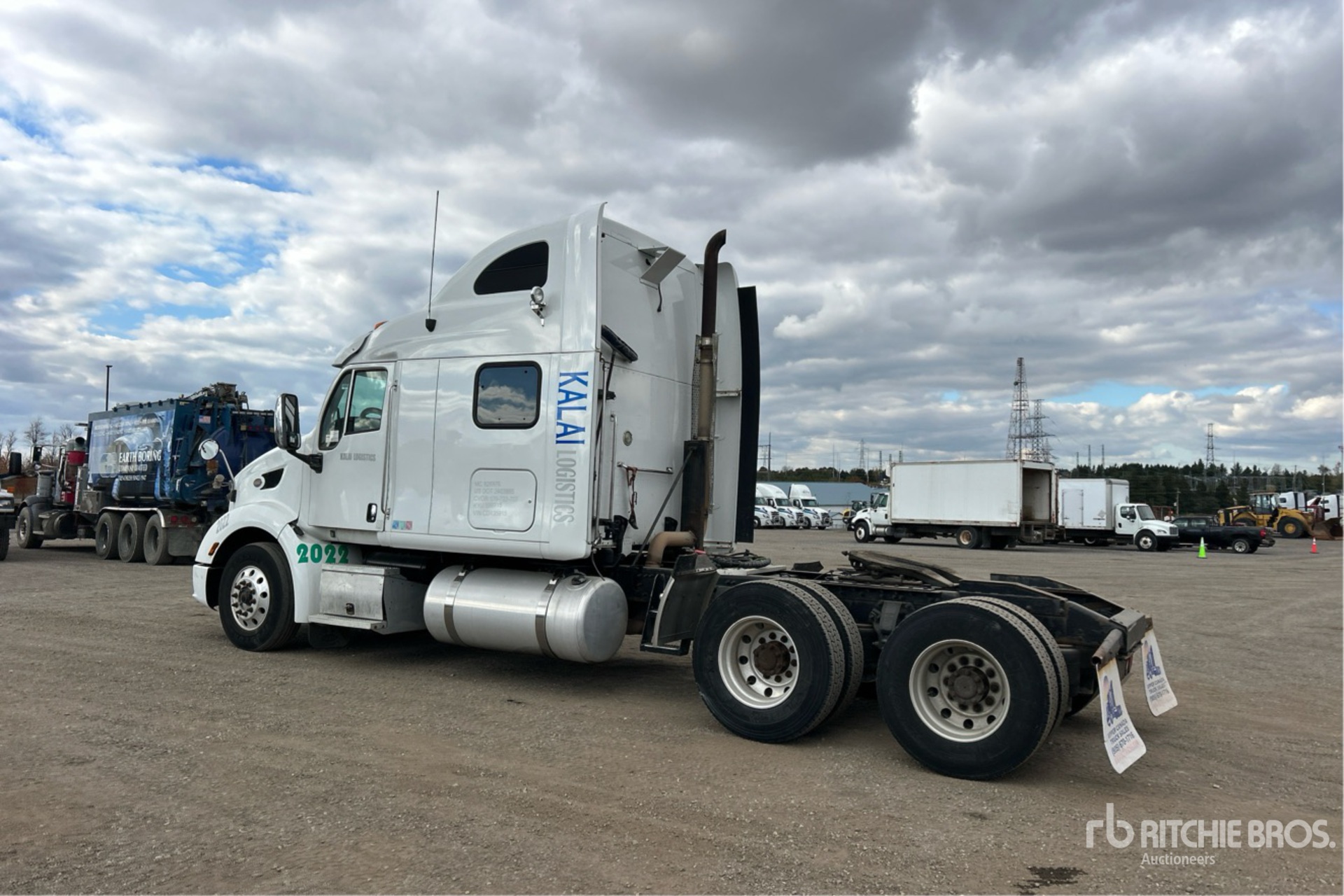 2012 Peterbilt 587