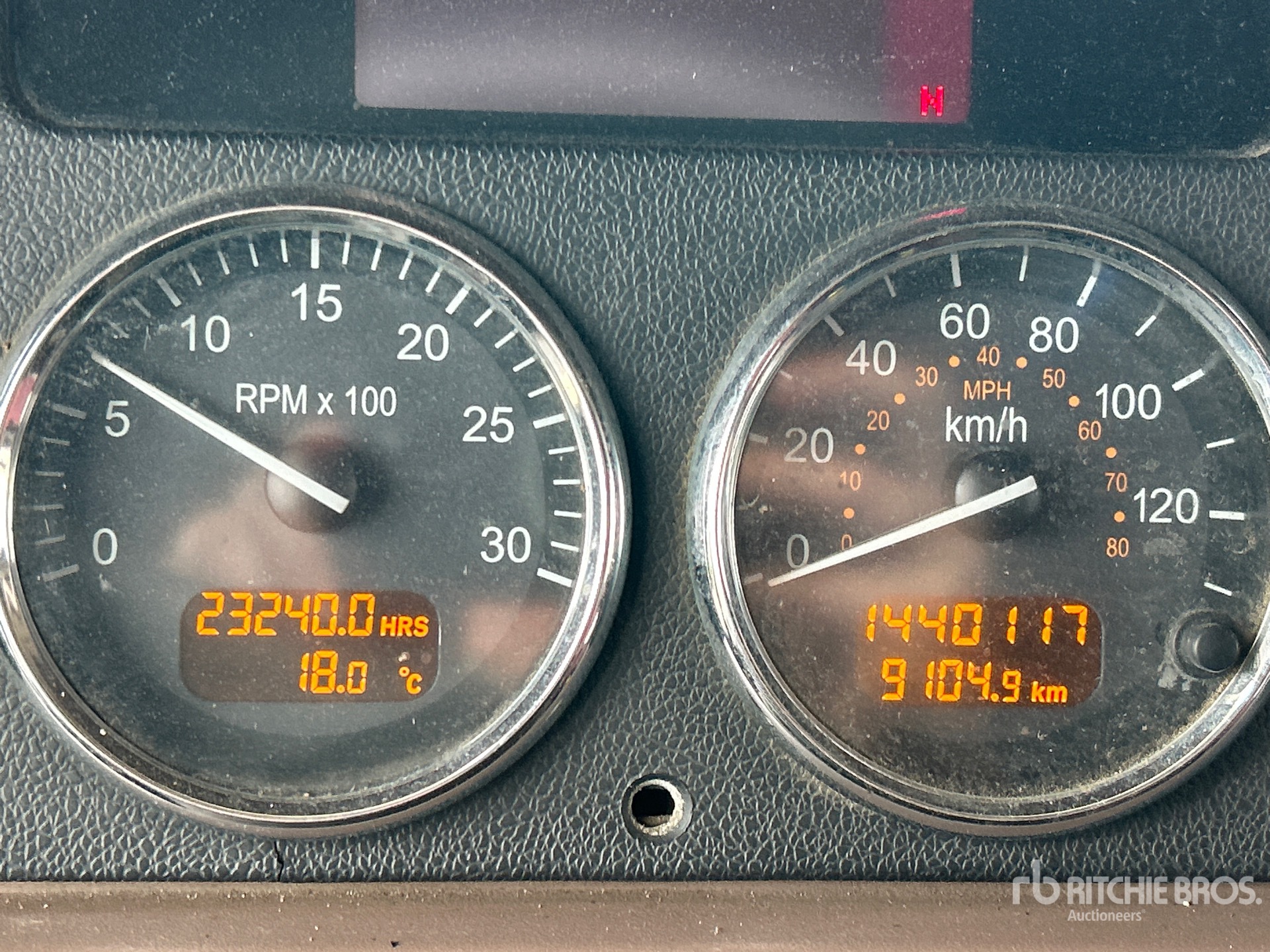 2012 Peterbilt 587