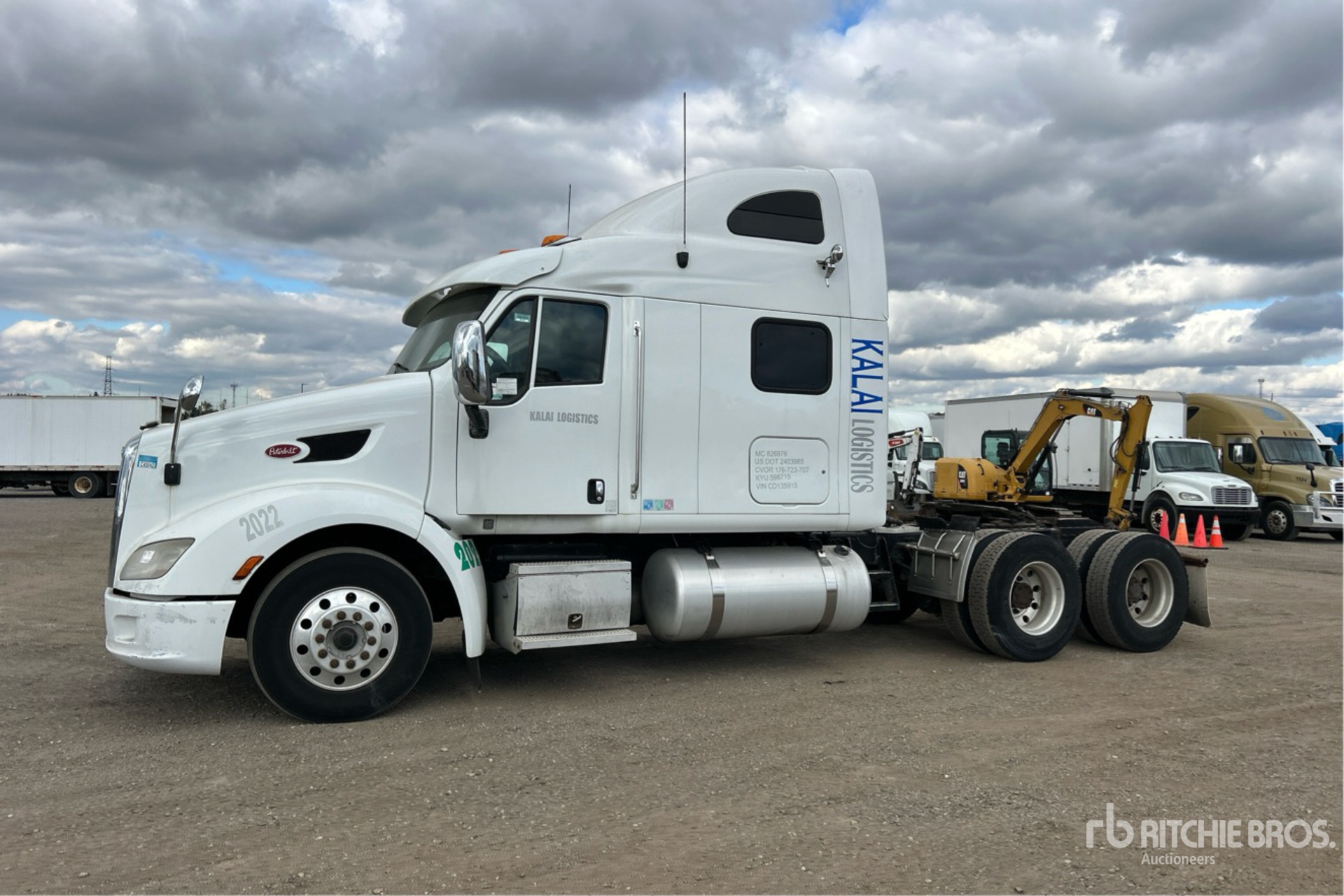 2012 Peterbilt 587