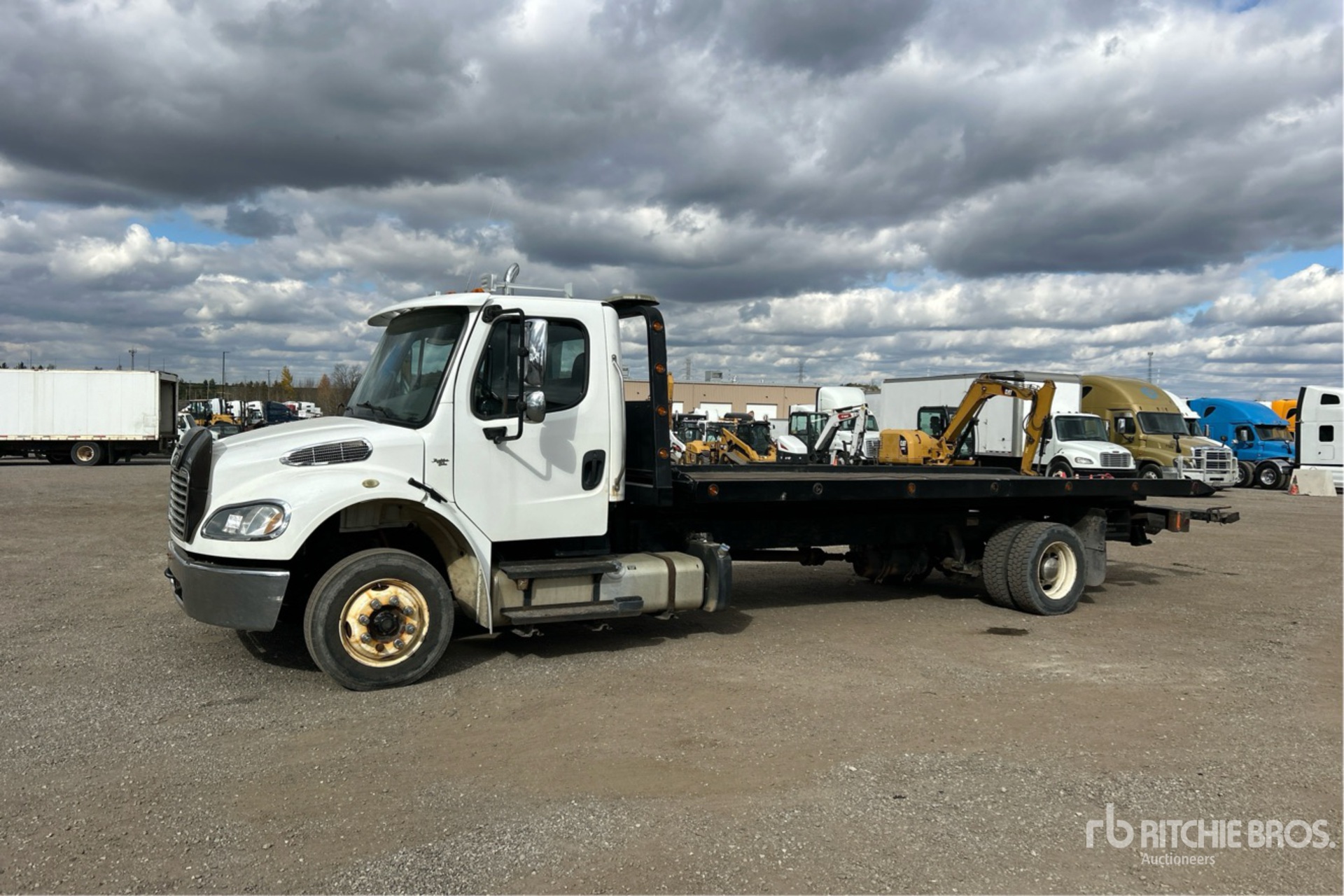 2012 Freightliner M2 106