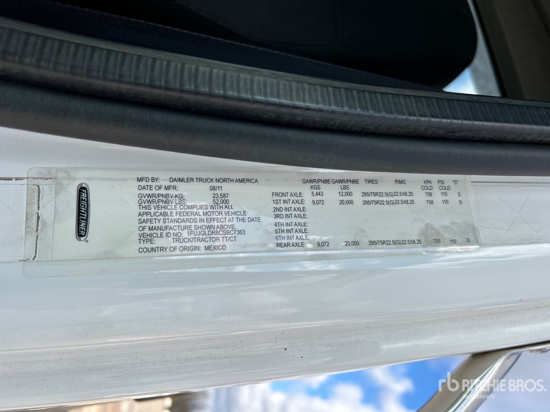 2012 Freightliner M2 106