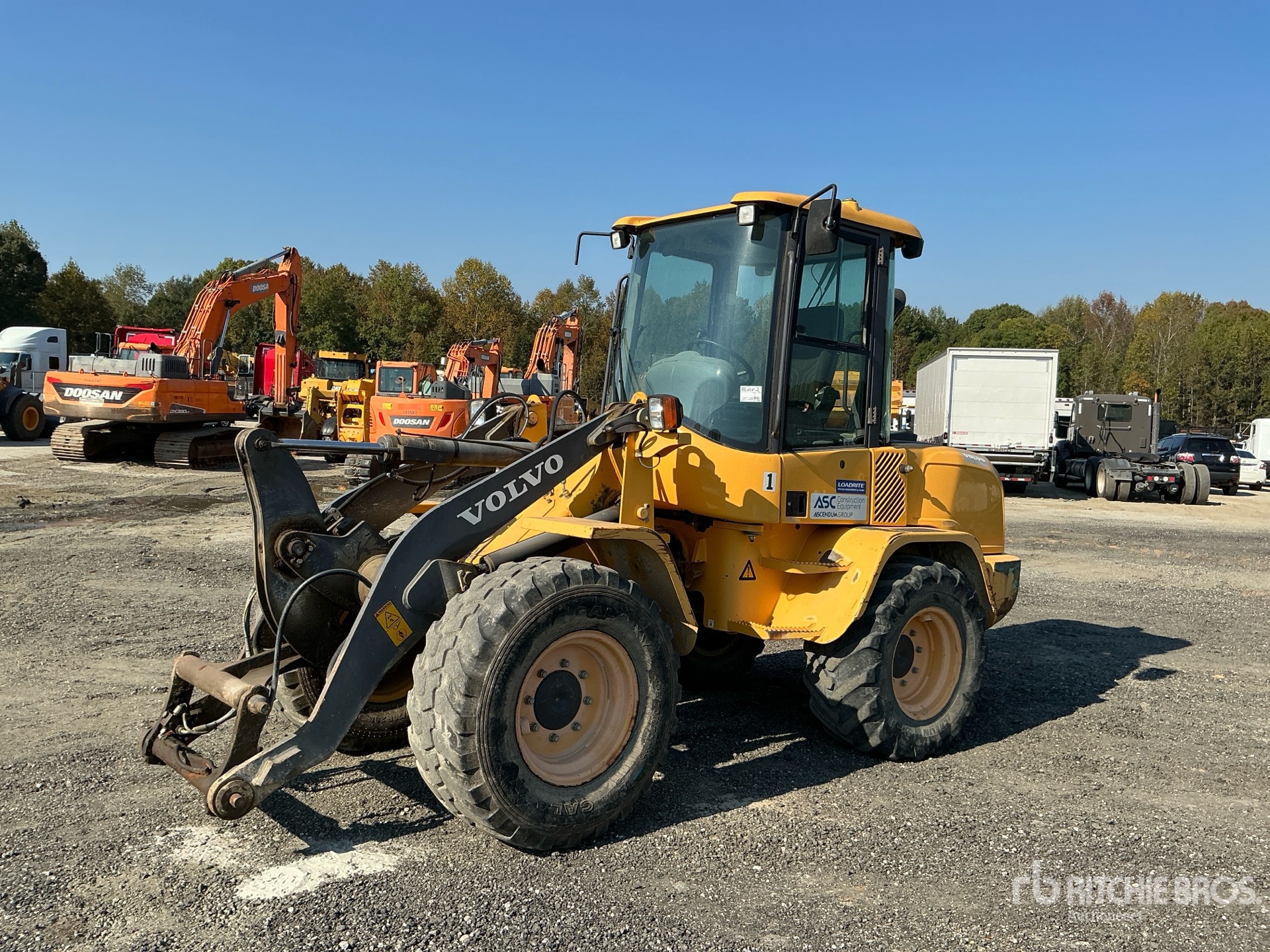 Photo of 2014 Volvo L30G