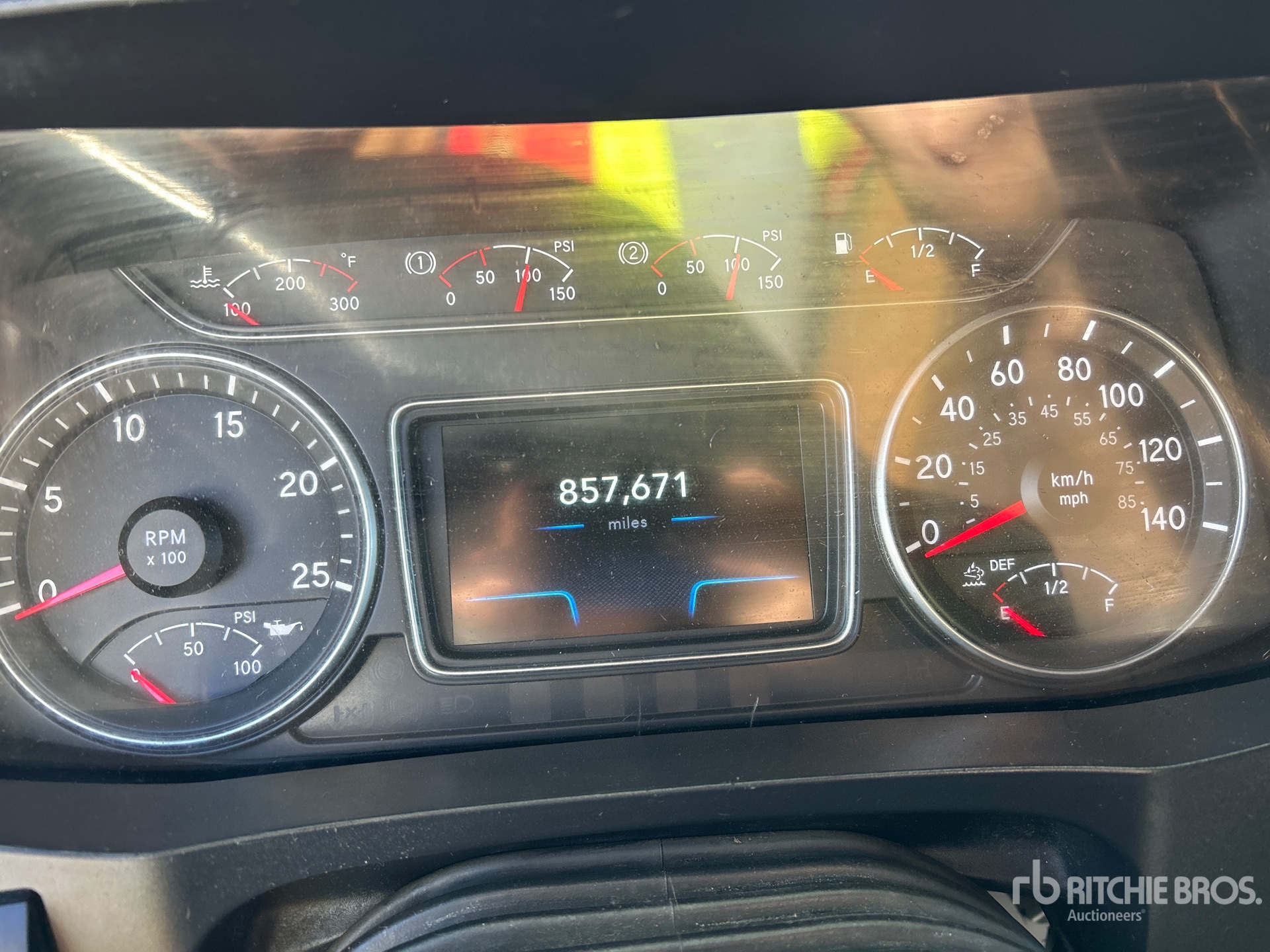 2022 International LT625