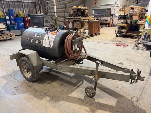 2003 Custom Built S/A Fuel Trailer 2003 Custom Built S/A Fuel Trailer
