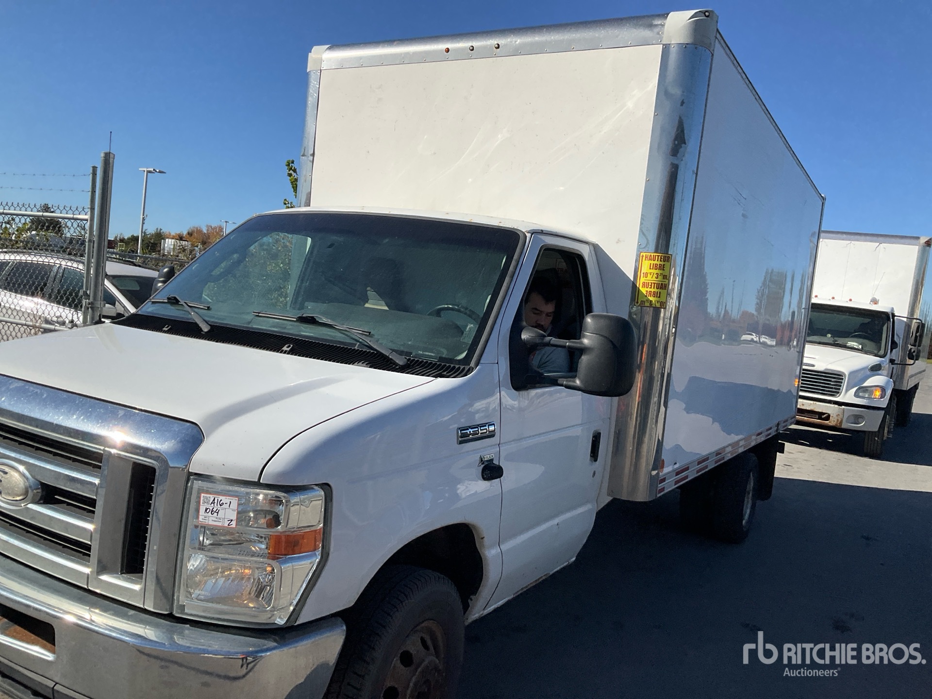2014 Ford E-350