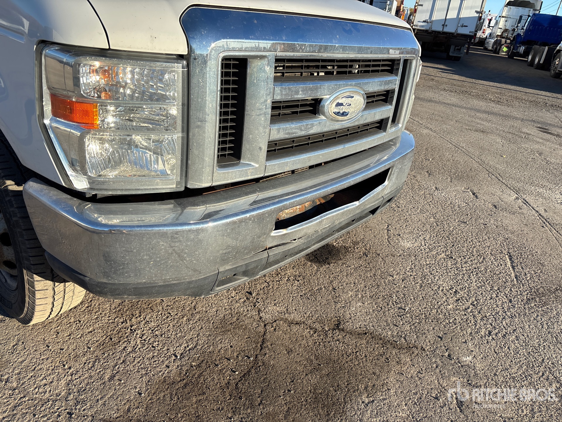 2014 Ford E-350