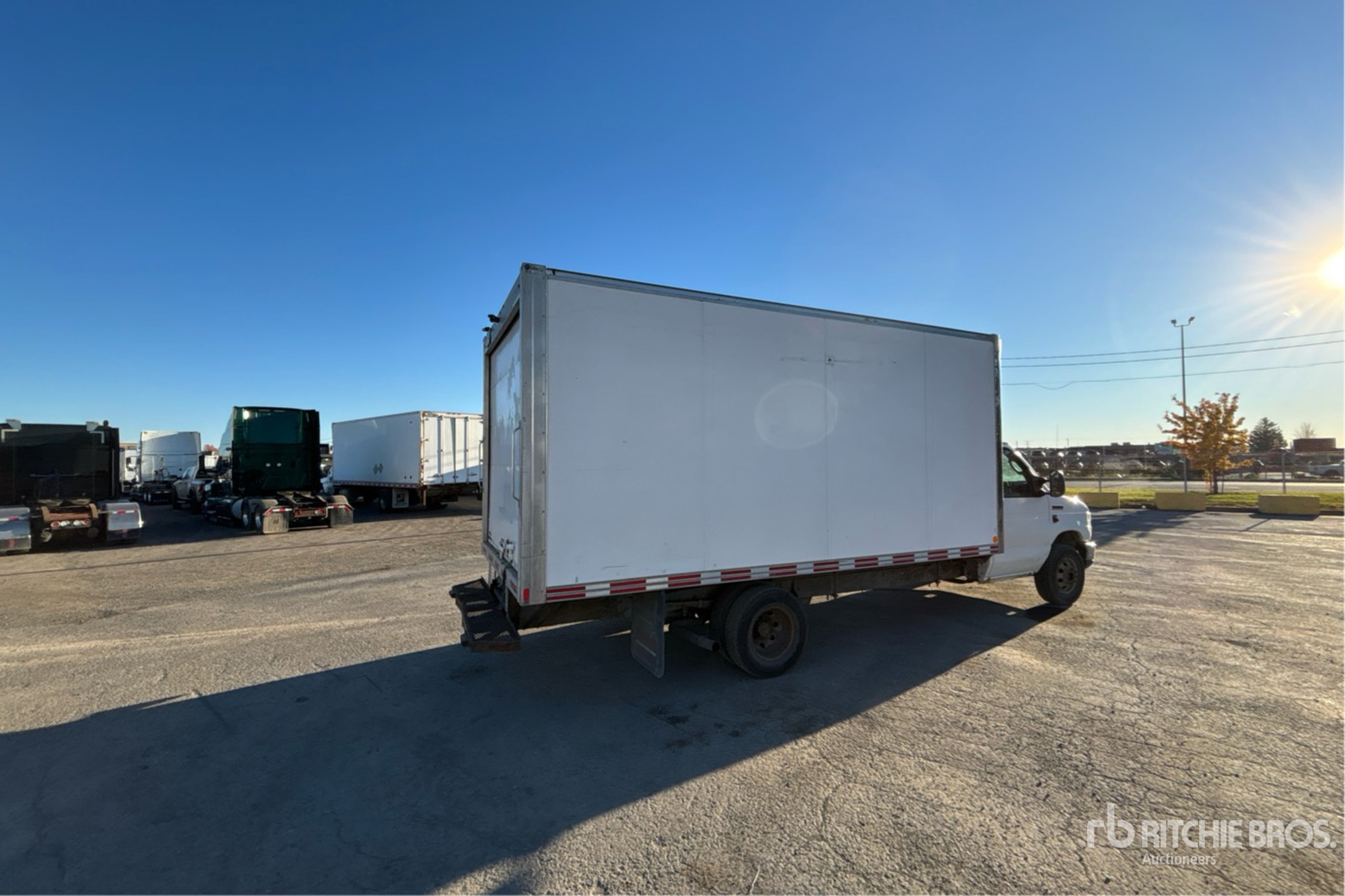 2014 Ford E-350