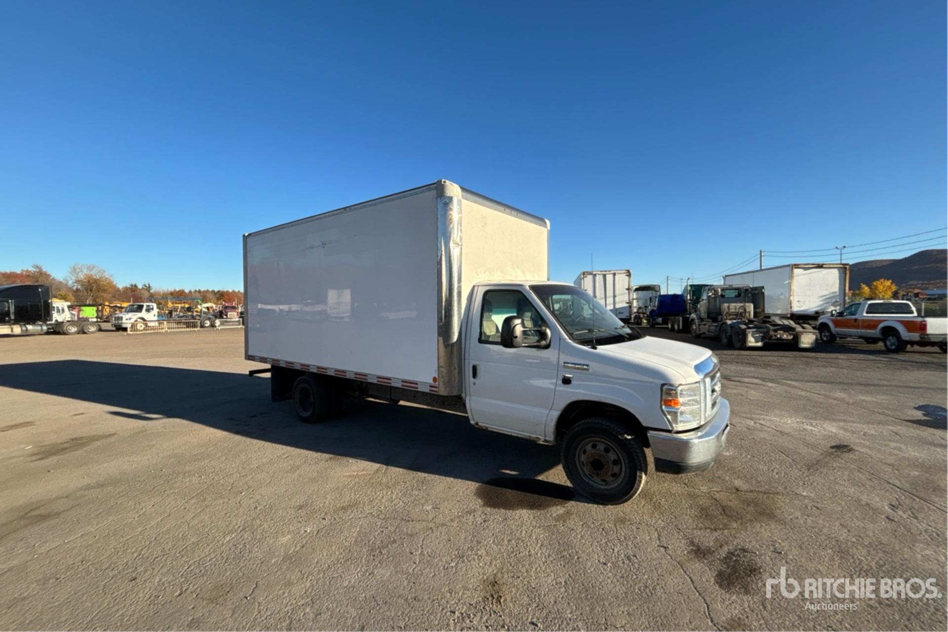 2014 Ford E-350