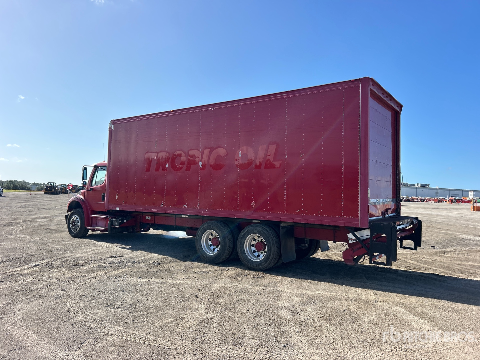 2015 Freightliner M2 106