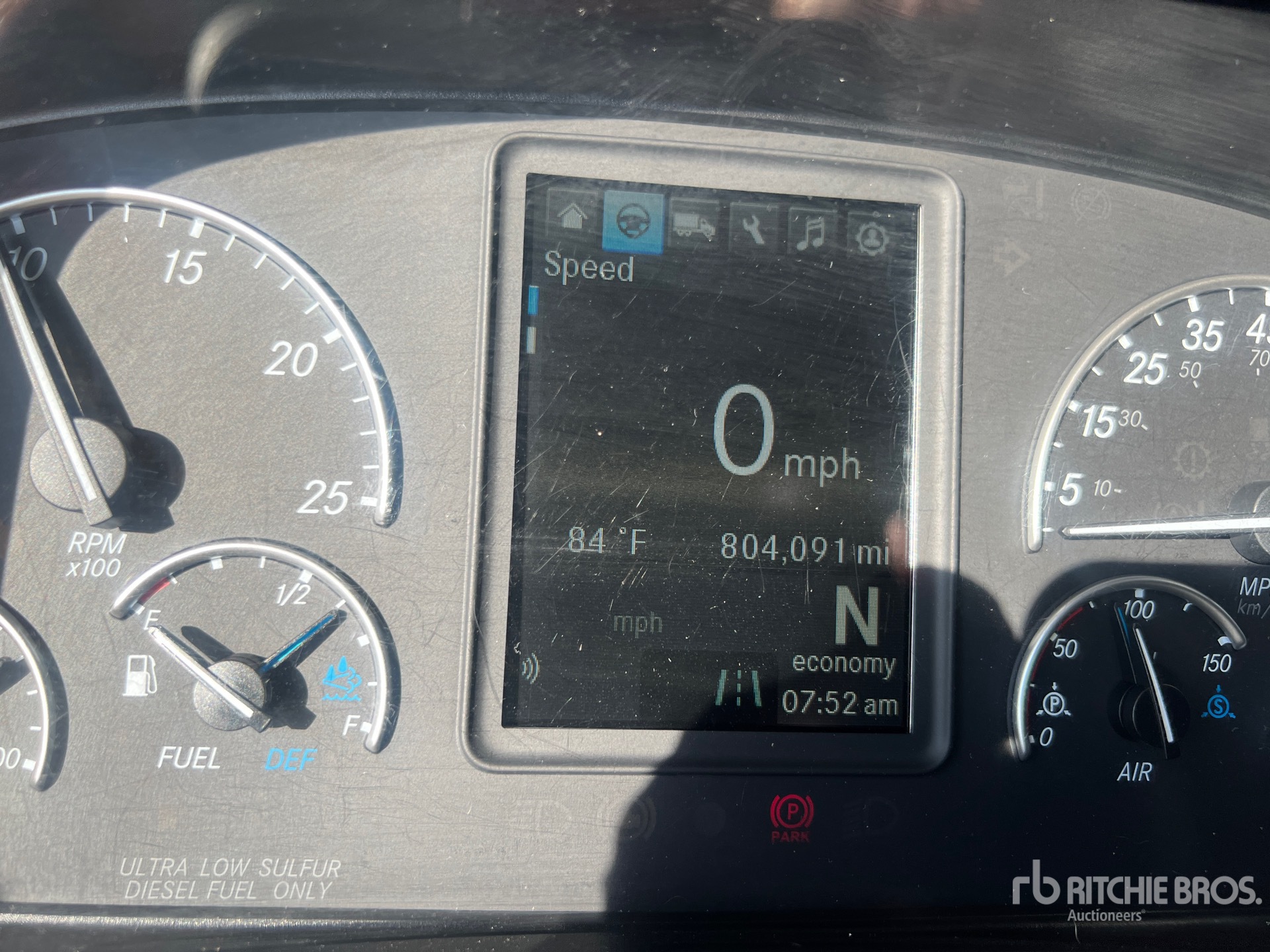 2019 Freightliner CASCADIA 126