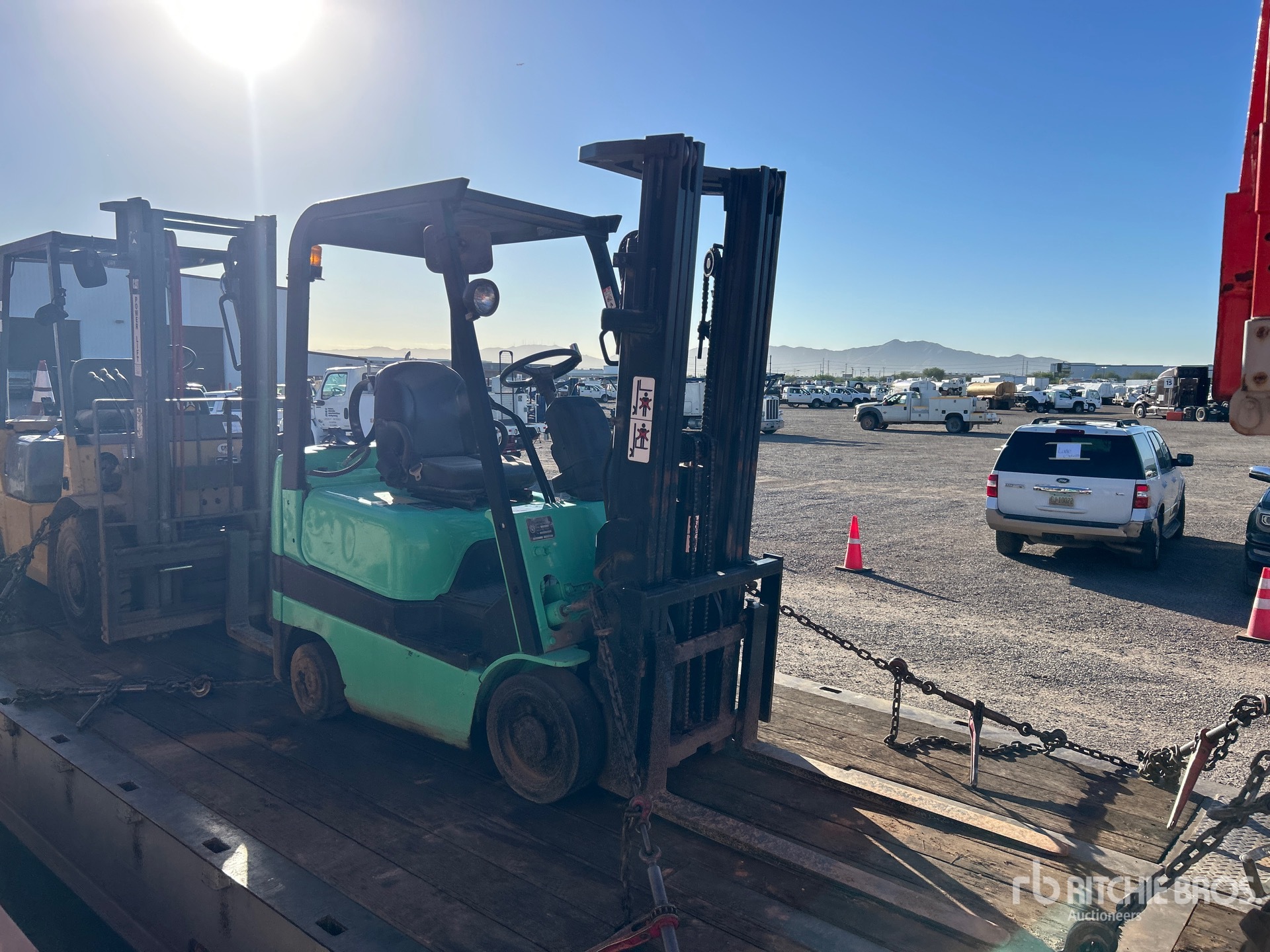 Photo of 2002 Mitsubishi FGC15K