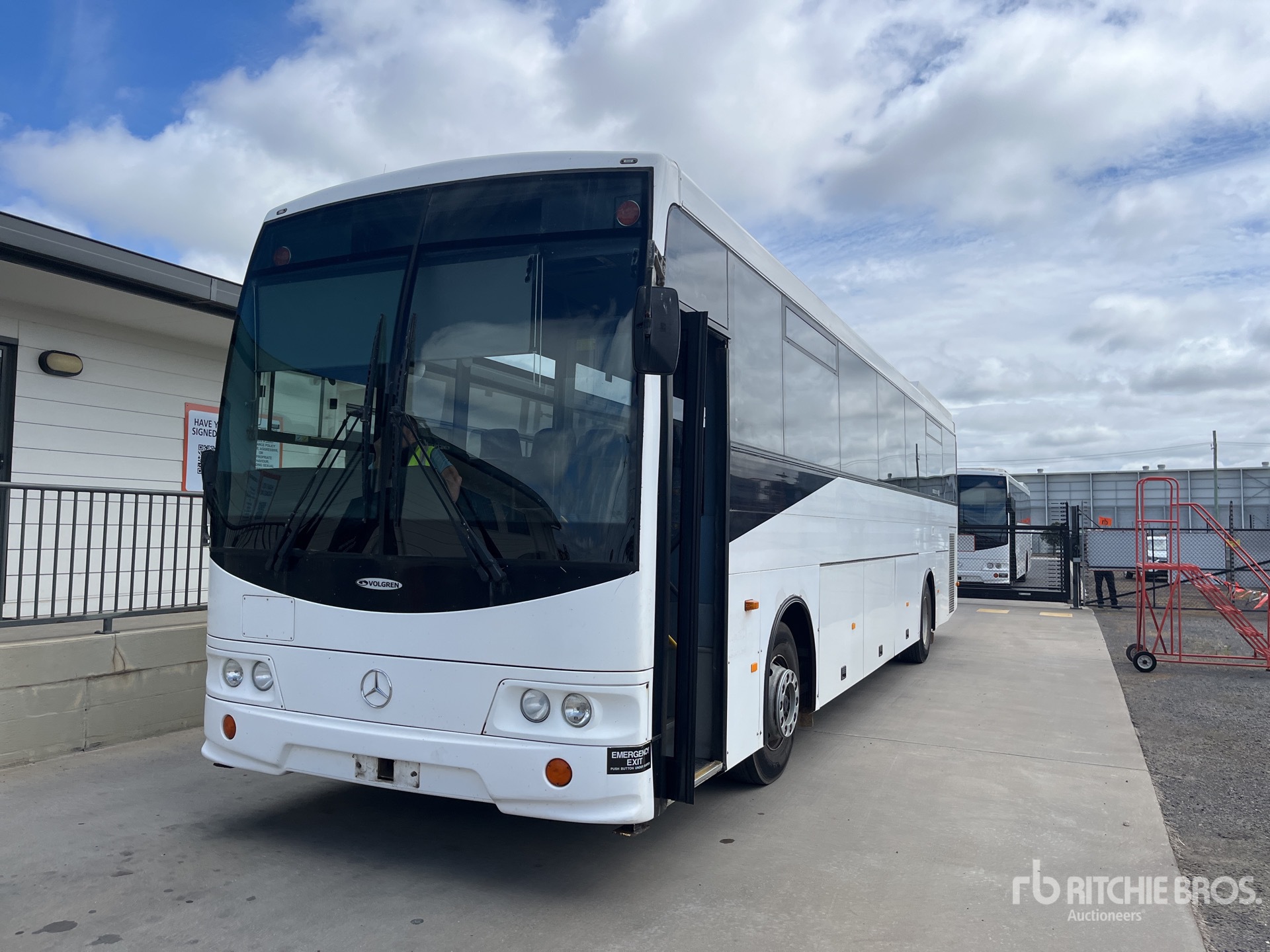 2004 Mercedes-Benz 0500 1725