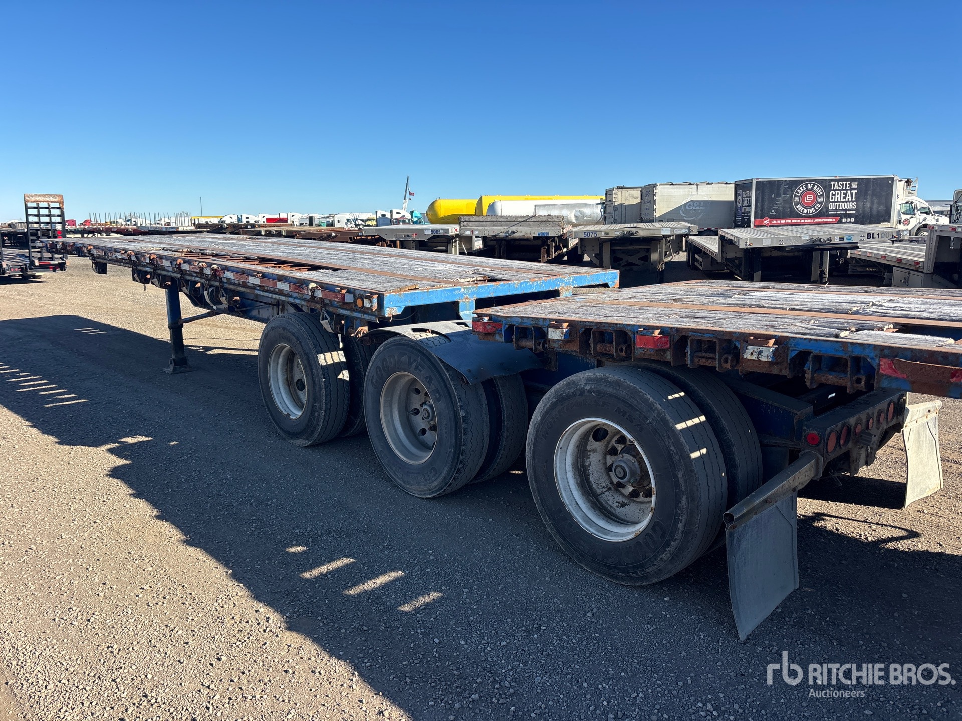 2003 Temisko 28 FT TRI/A SUPER B-TRAIN LEAD