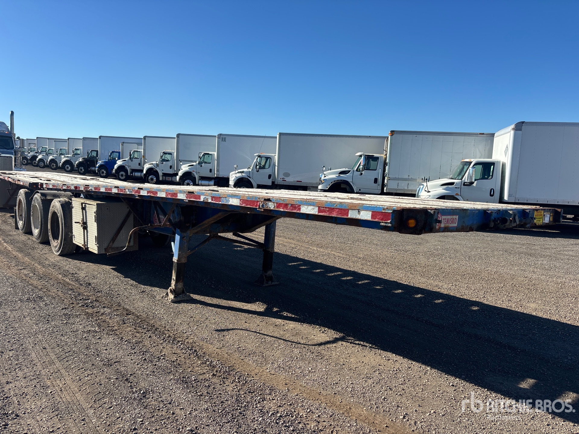 2003 Temisko 28 FT TRI/A SUPER B-TRAIN LEAD