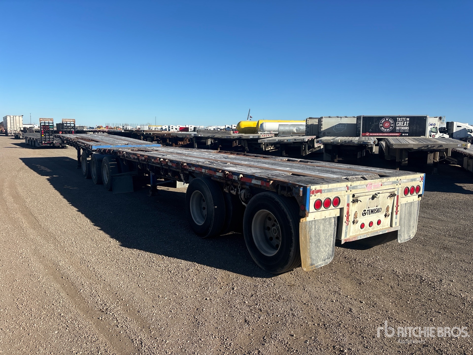 2003 Temisko 28 FT TRI/A SUPER B-TRAIN LEAD