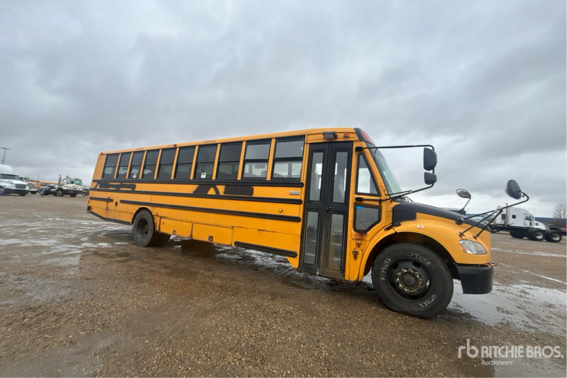 2011 Thomas 4X2 70-SEAT SCHOOL
