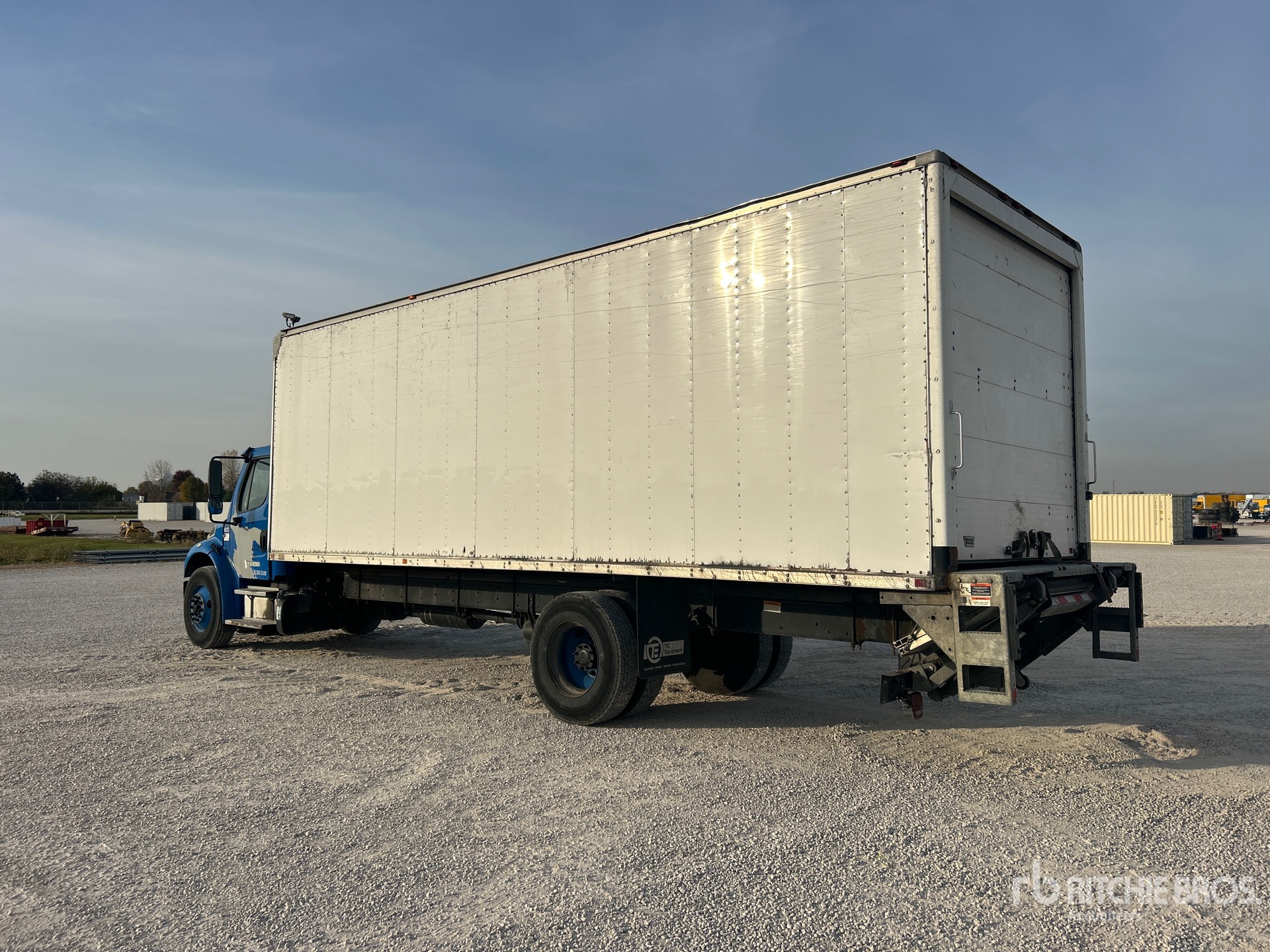 2016 Freightliner M2 106