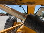 Hydraulics with Saddle Positioning Cylinder