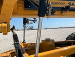 Hydraulics with Blade Lift Cylinders