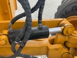 Hydraulics with Wheel Lean Cylinders