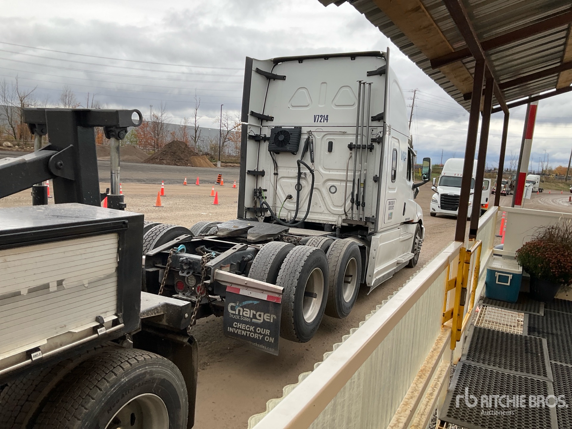 2022 Freightliner CASCADIA 126