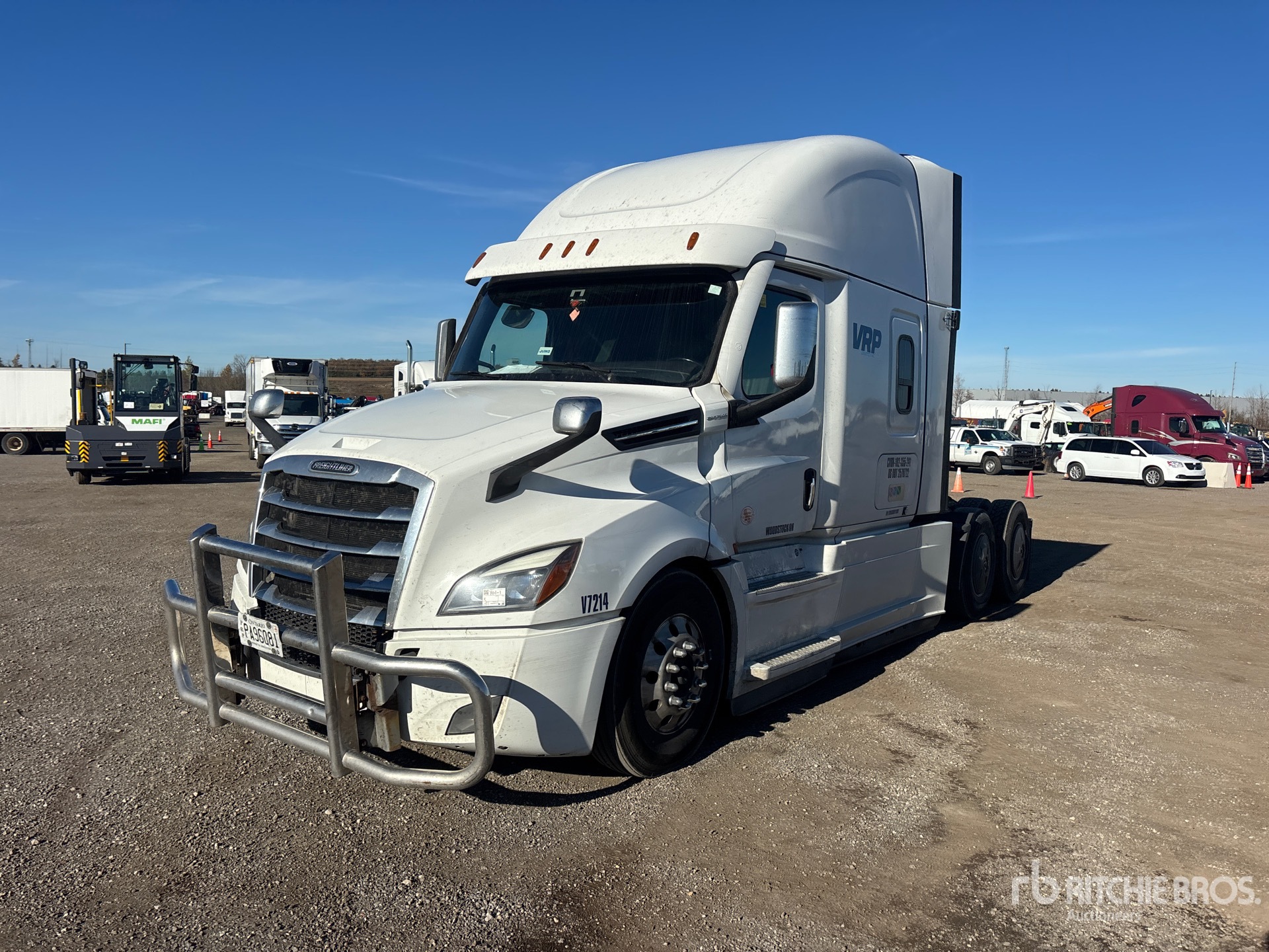 2022 Freightliner CASCADIA 126