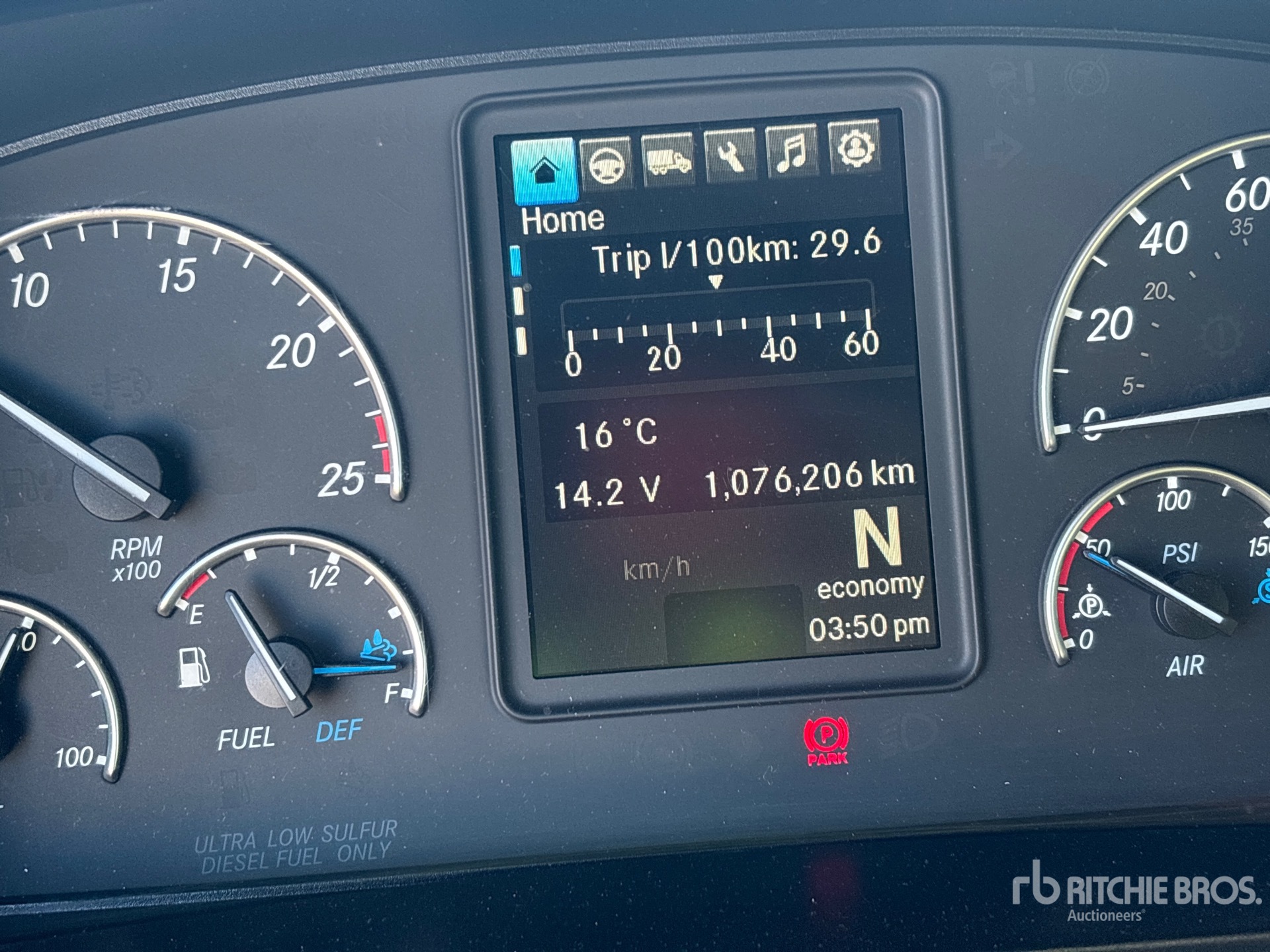 2022 Freightliner CASCADIA 126