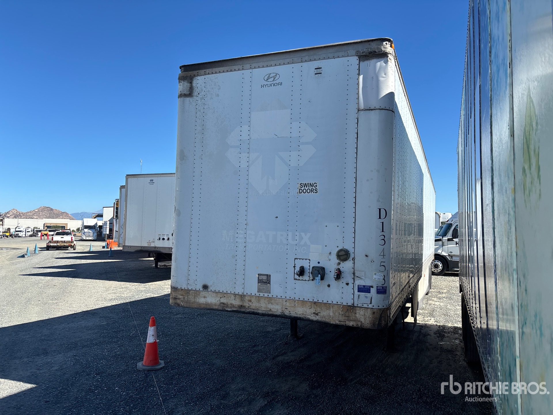 Photo of 2005 Hyundai V12530152-AJS