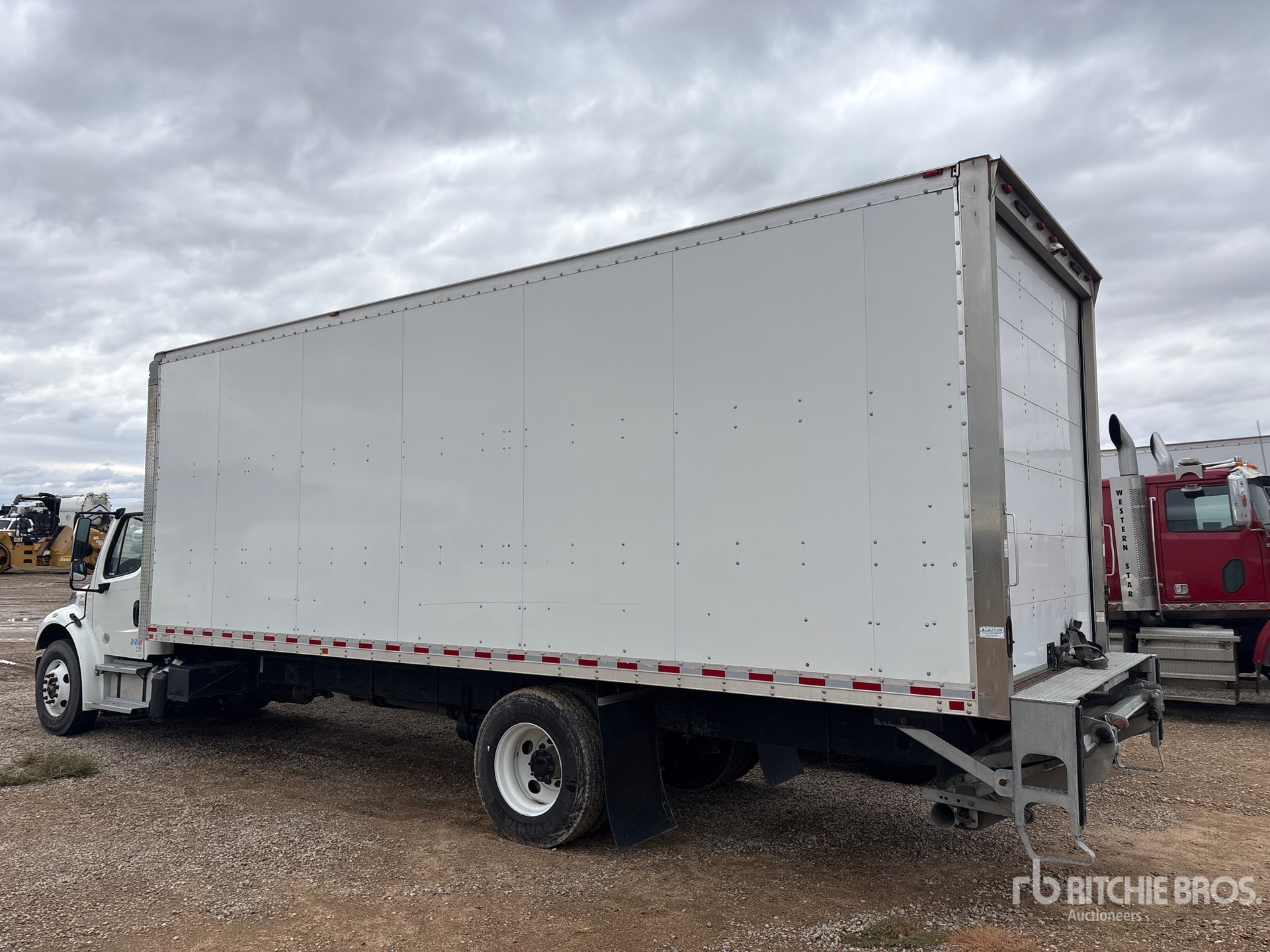 2019 Freightliner M2 106