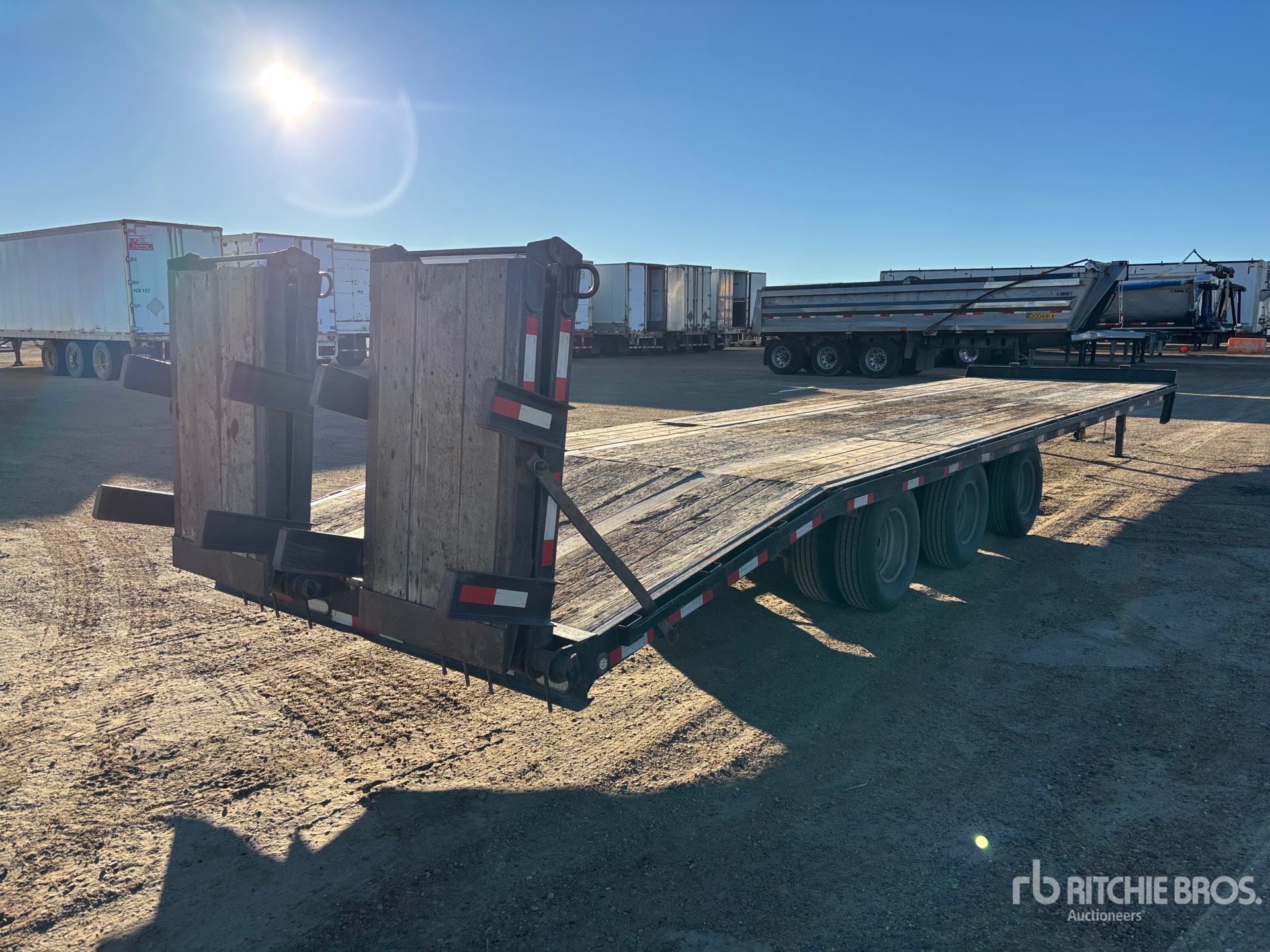 2011 Kaufman 35 FT TRI/A