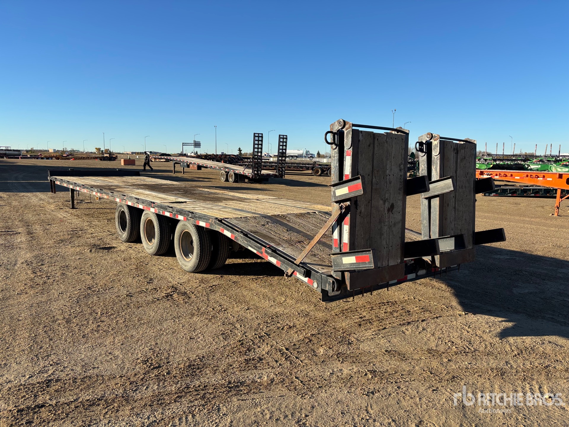 2011 Kaufman 35 FT TRI/A