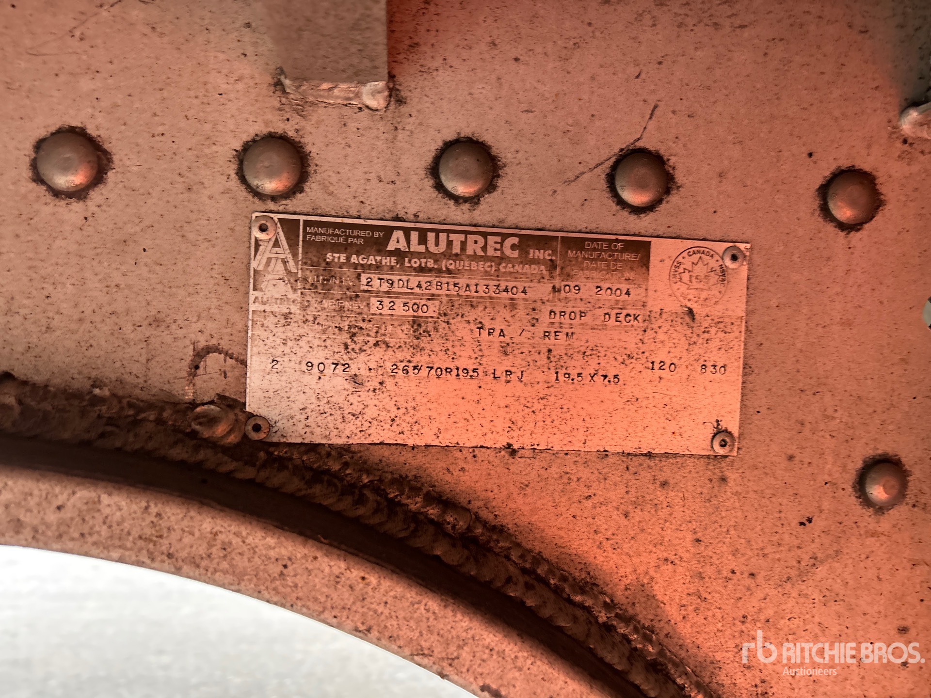 2005 Alutrec 48 ft T/A Spread Axle
