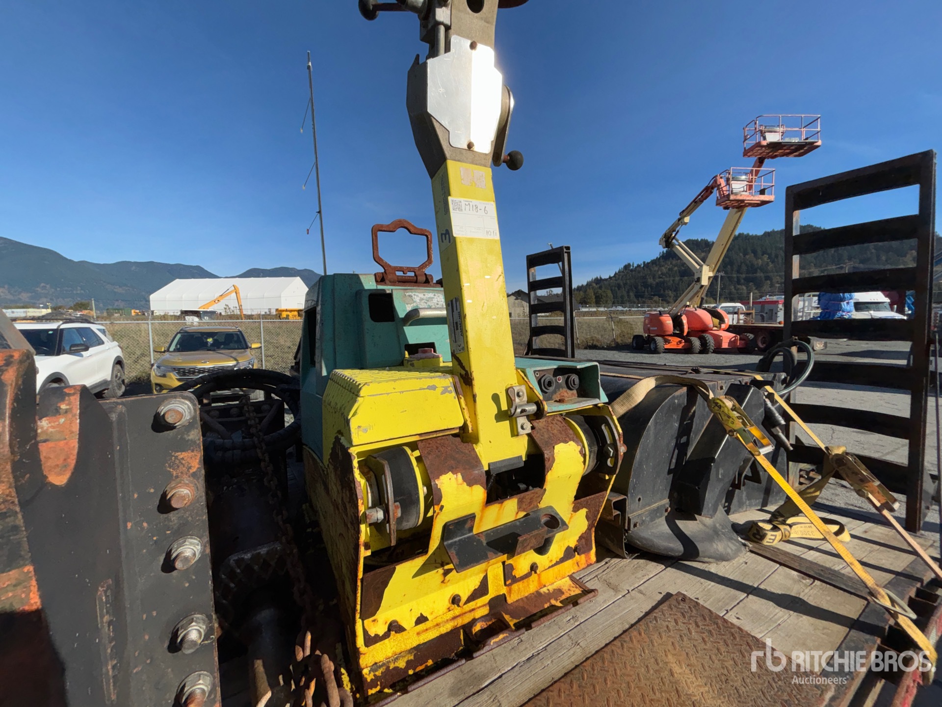 2012 Ammann AVH6030
