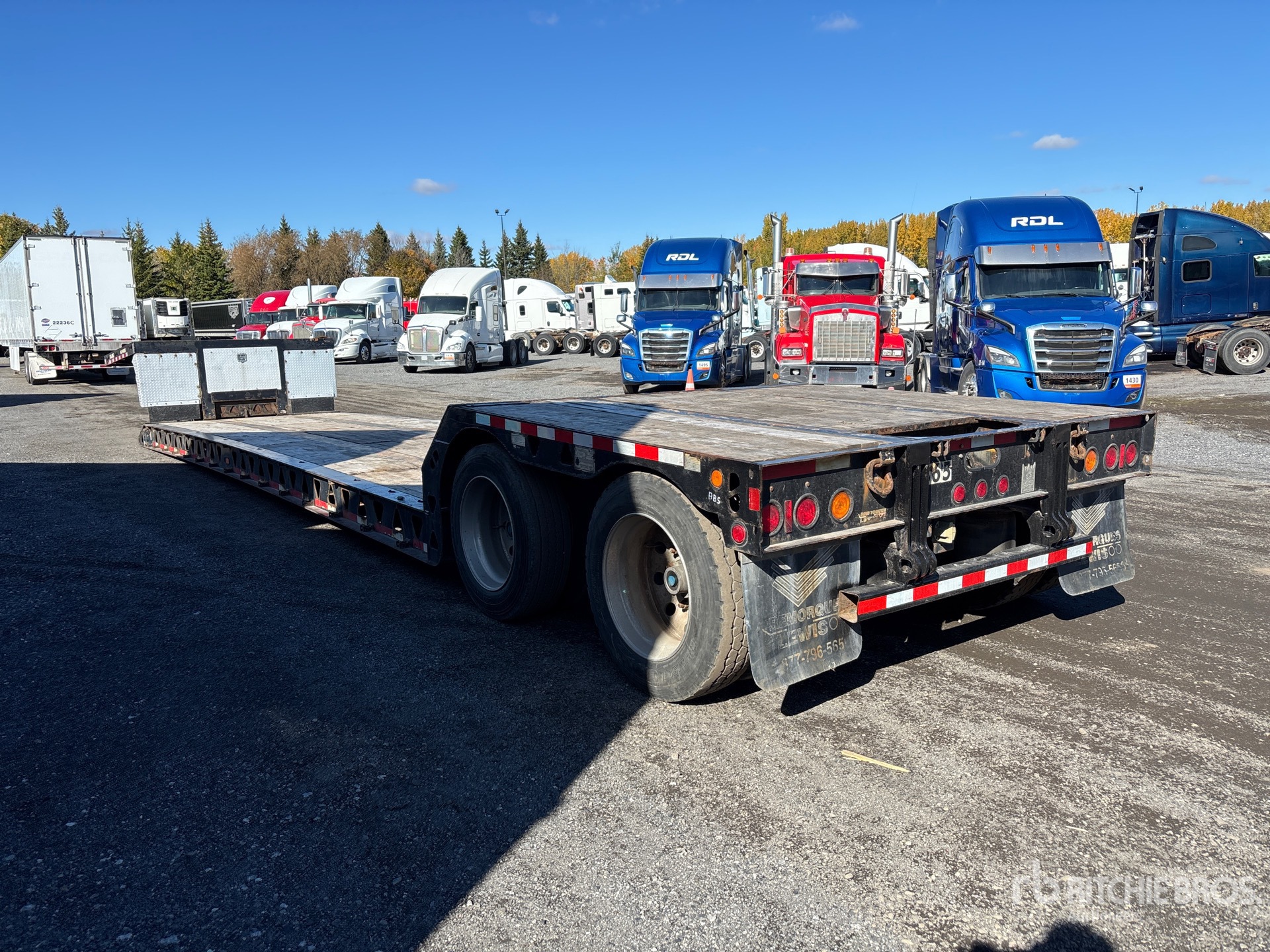 2011 Trail King 18398 kg T/A Removable Gooseneck