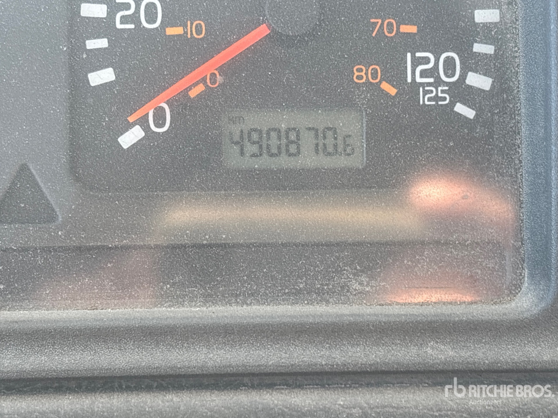2001 Volvo VNM